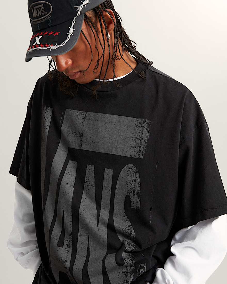 Act Of Disagreement Brushed Logo TShirt VANS Schwarz ALT5