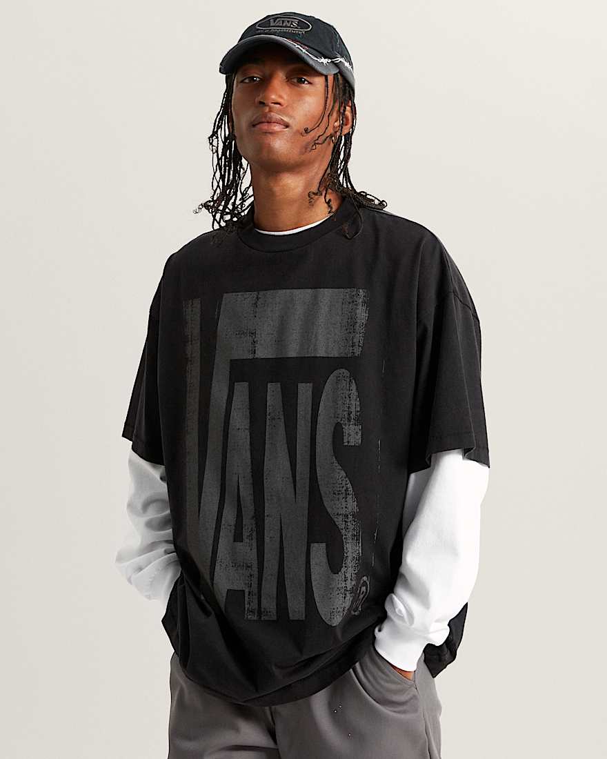 Act Of Disagreement Brushed Logo TShirt VANS Schwarz ALT1