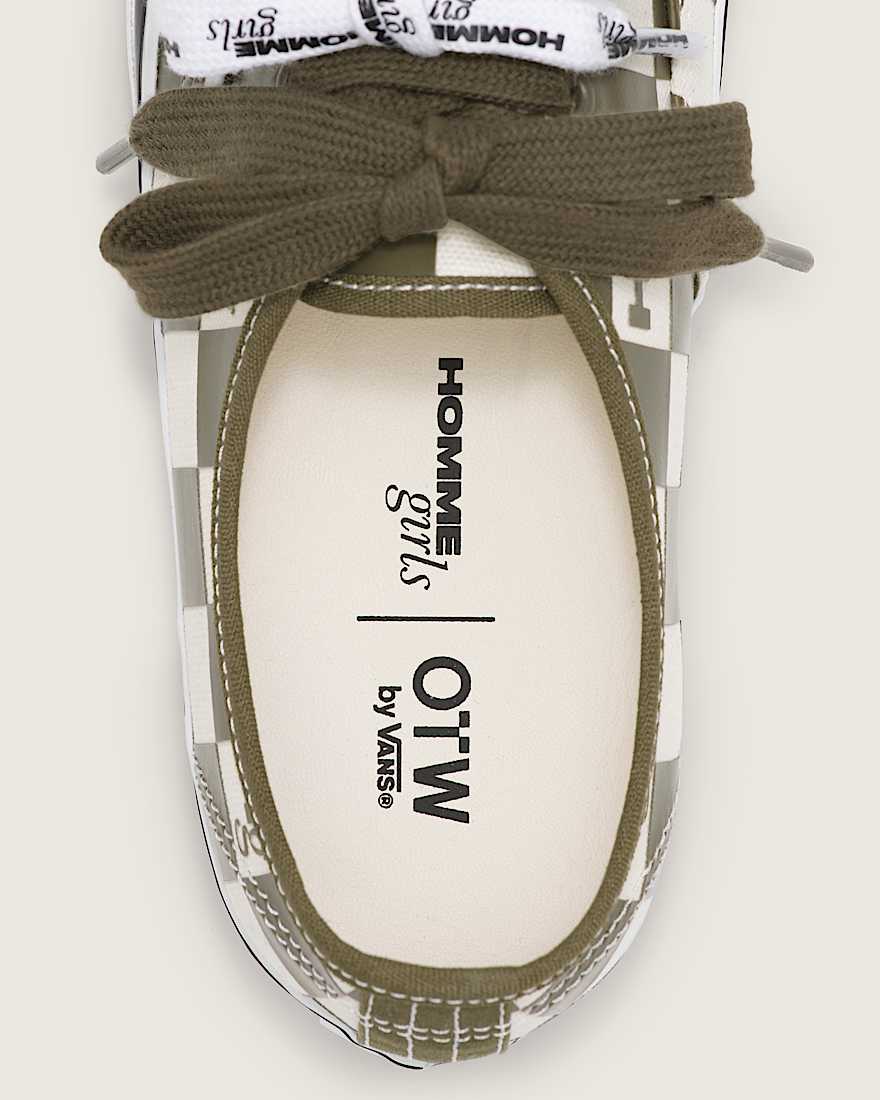 OTW Authentic 44 Homme Girls DARK OLIVE VANS Grn ALT4