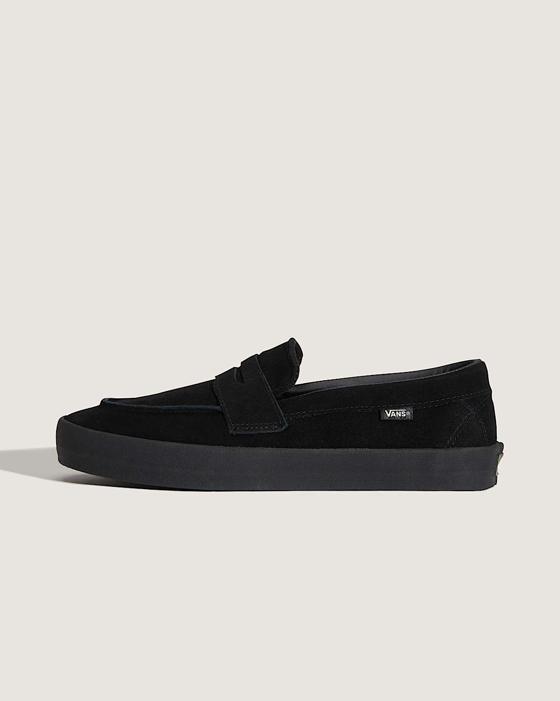 Skate Loafer Shoes in Black| Vans DK