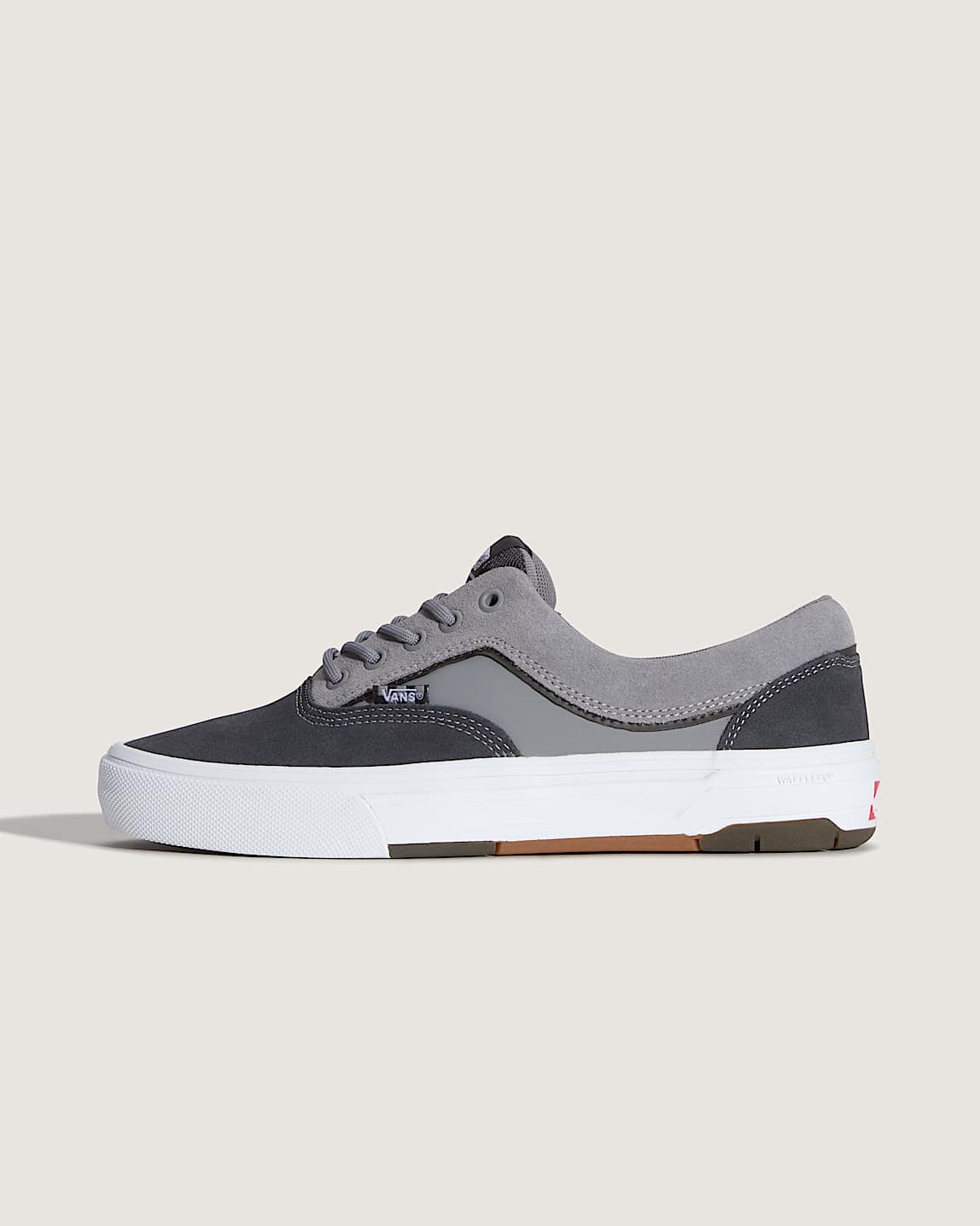 Skate Era Wafflecup Shoes in Black| Vans DK