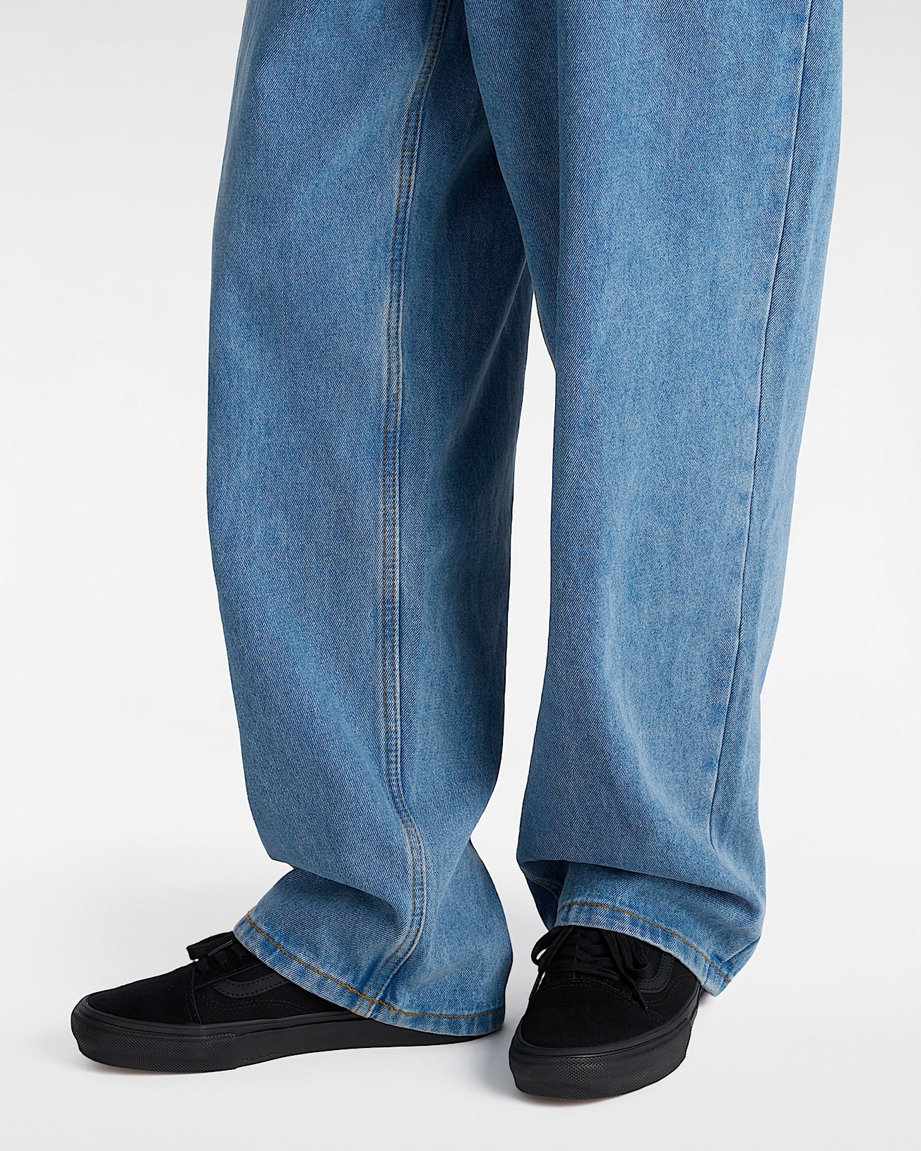 Skate Old Skool Shoes VANS Black ALT4