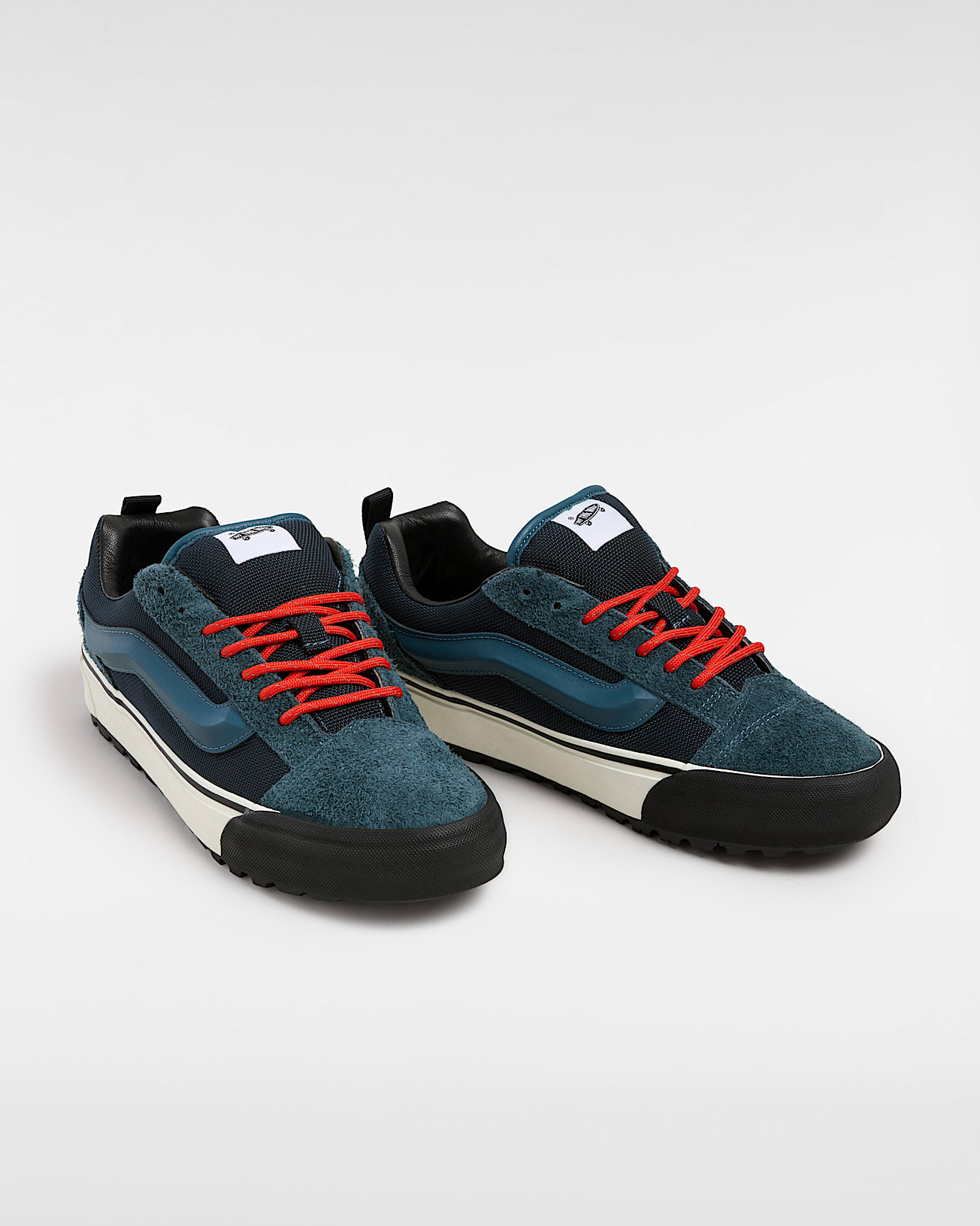 Premium Knu Skool MTE1 Shoes VANS Blue ALT1