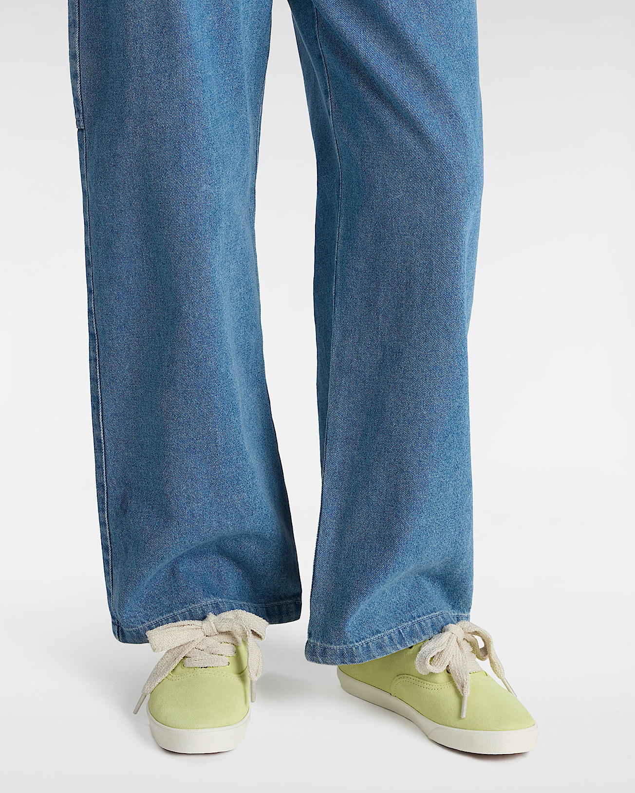 Chaussures Authentic Lowpro VANS Jaune ALT4