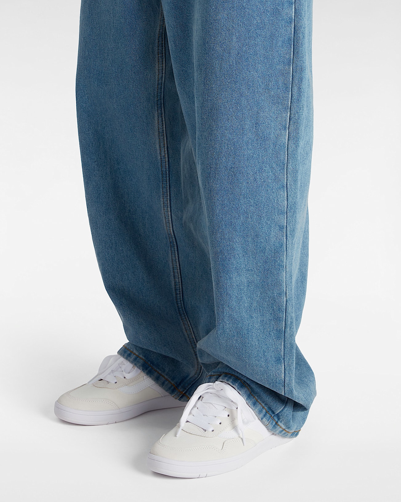 Chaussures Staple Cruze Too ComfyCush VANS Blanc ALT4