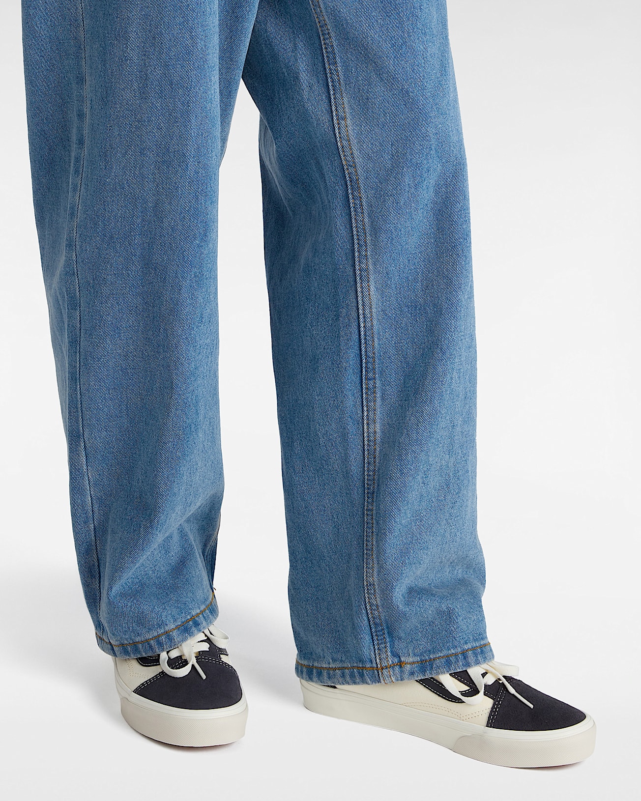 Old Skool Shoes VANS Black ALT4