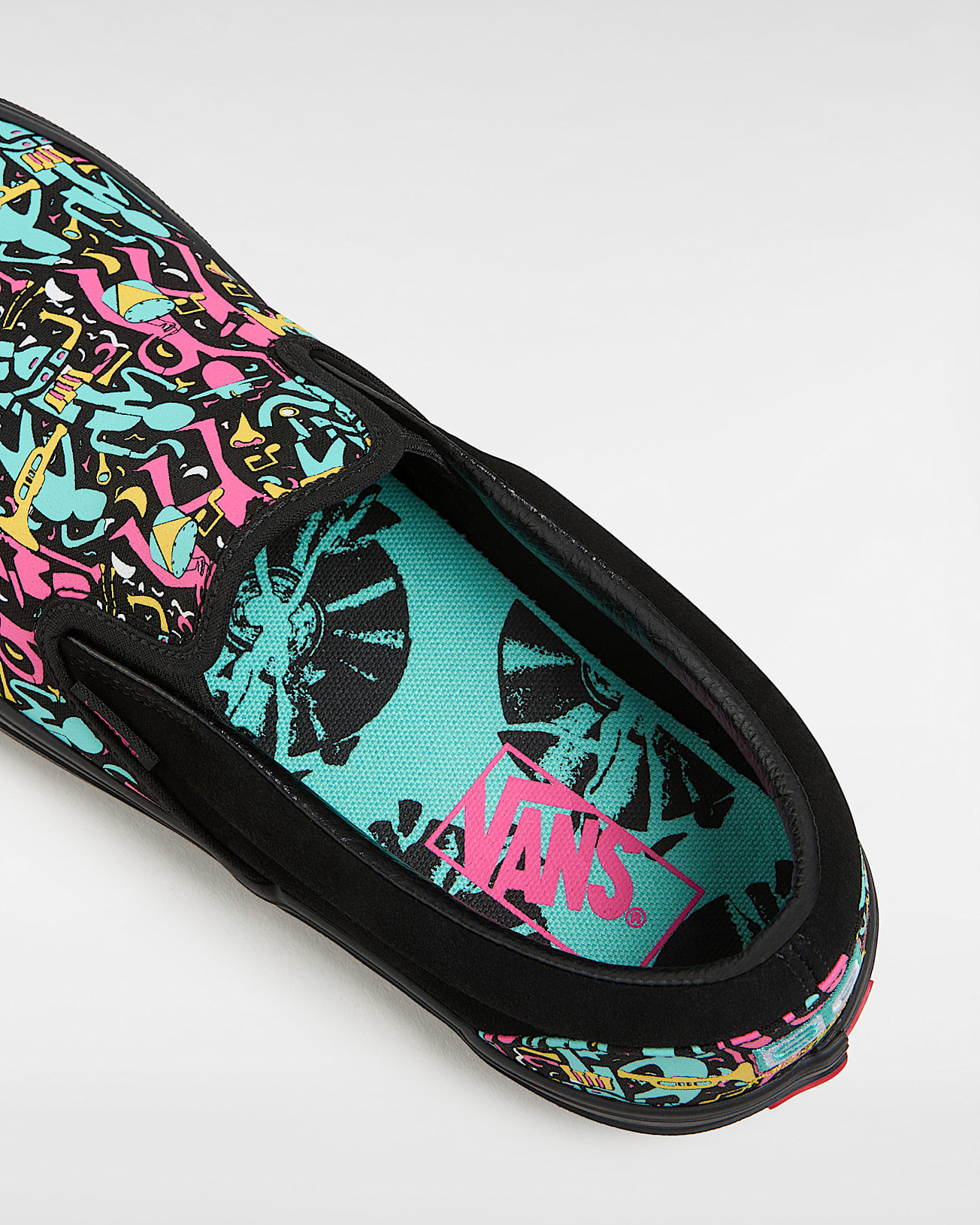 Classic SlipOn Shoes VANS Black ALT6