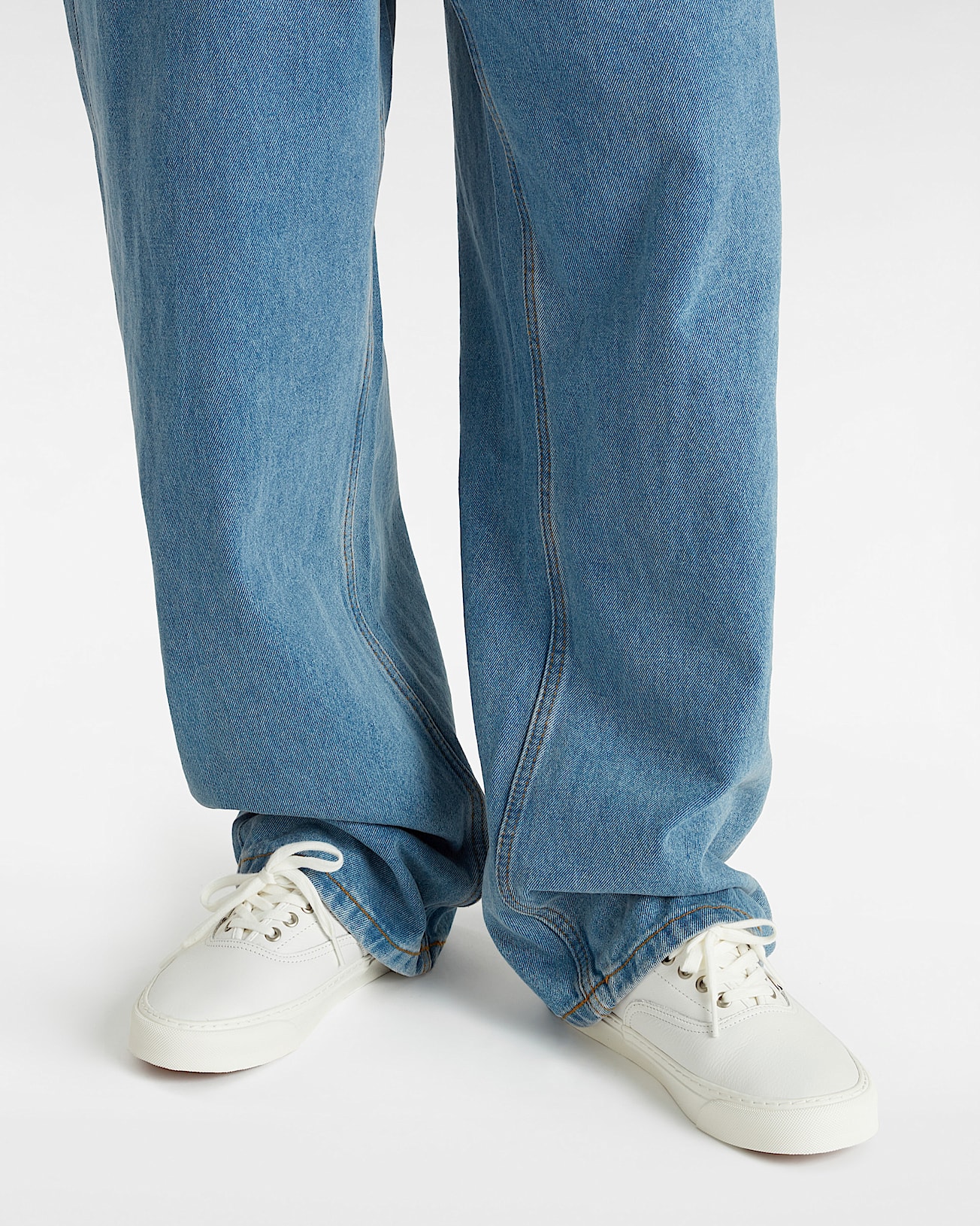 Chaussures en cuir Authentic Lux VANS Blanc ALT4