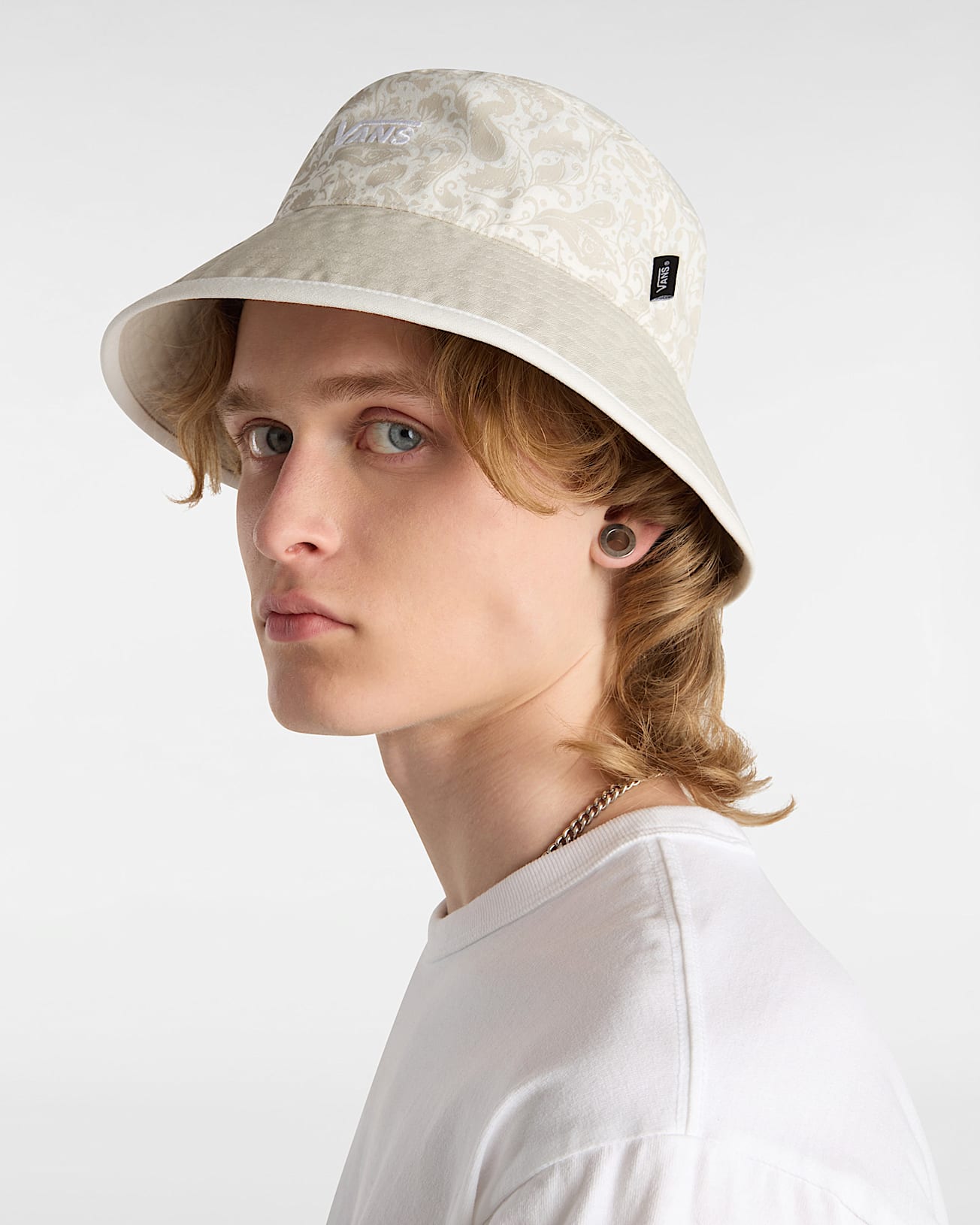 Paisley Patchwork Bucket Hat in White| Vans UK