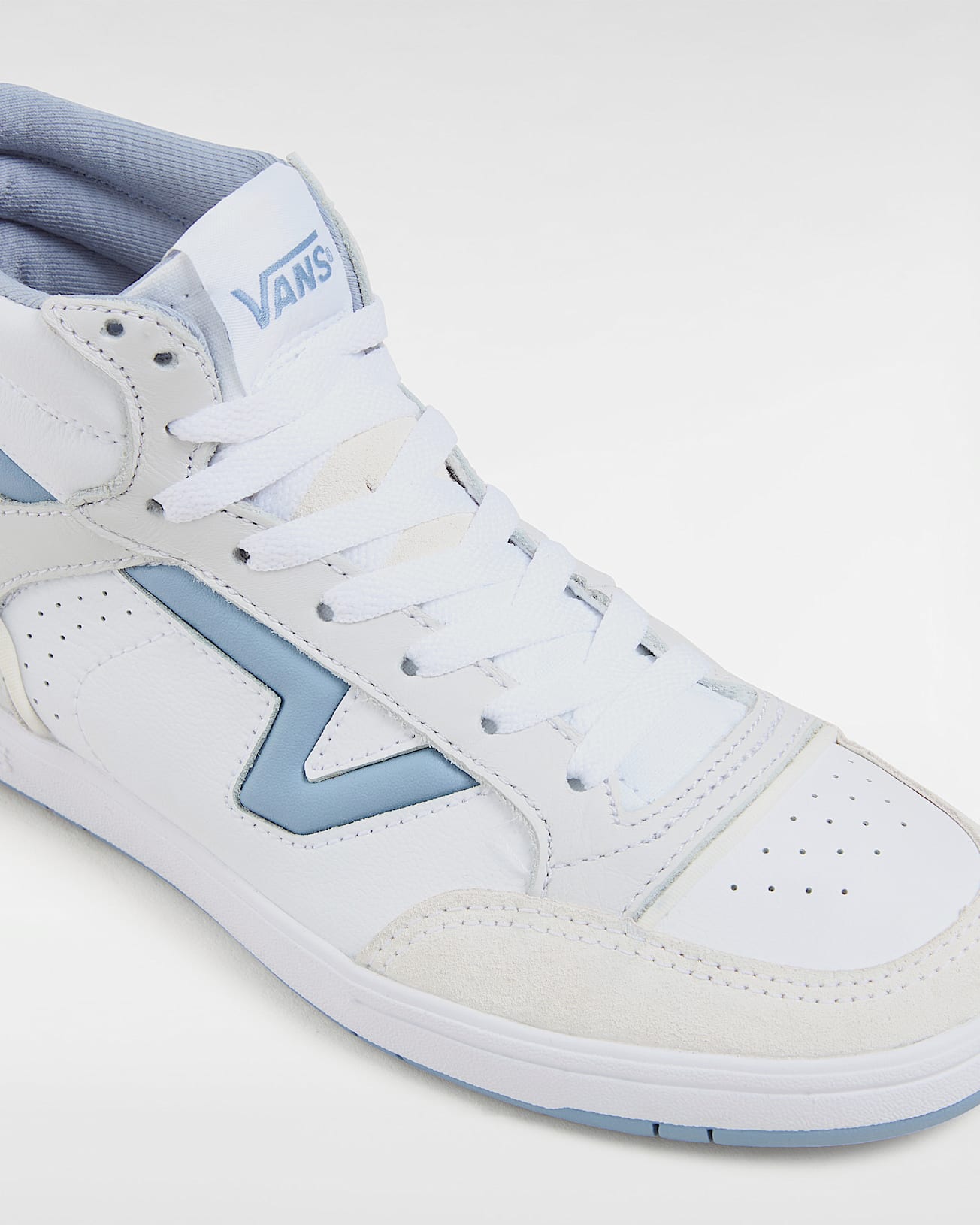 Lowland Mid ComfyCush JMP Shoes VANS WhiteBlue ALT3