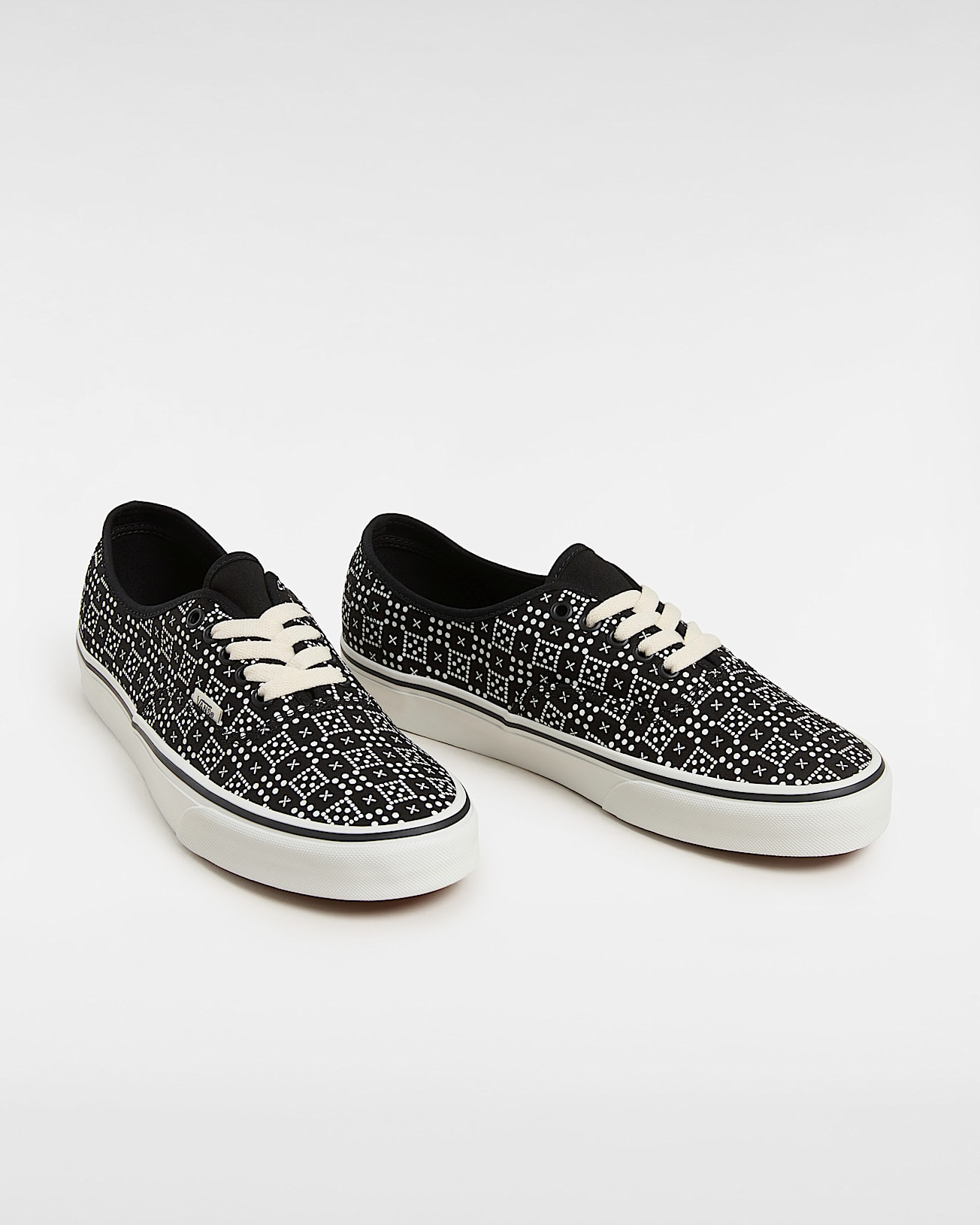 Chaussures Authentic VANS Noir ALT1