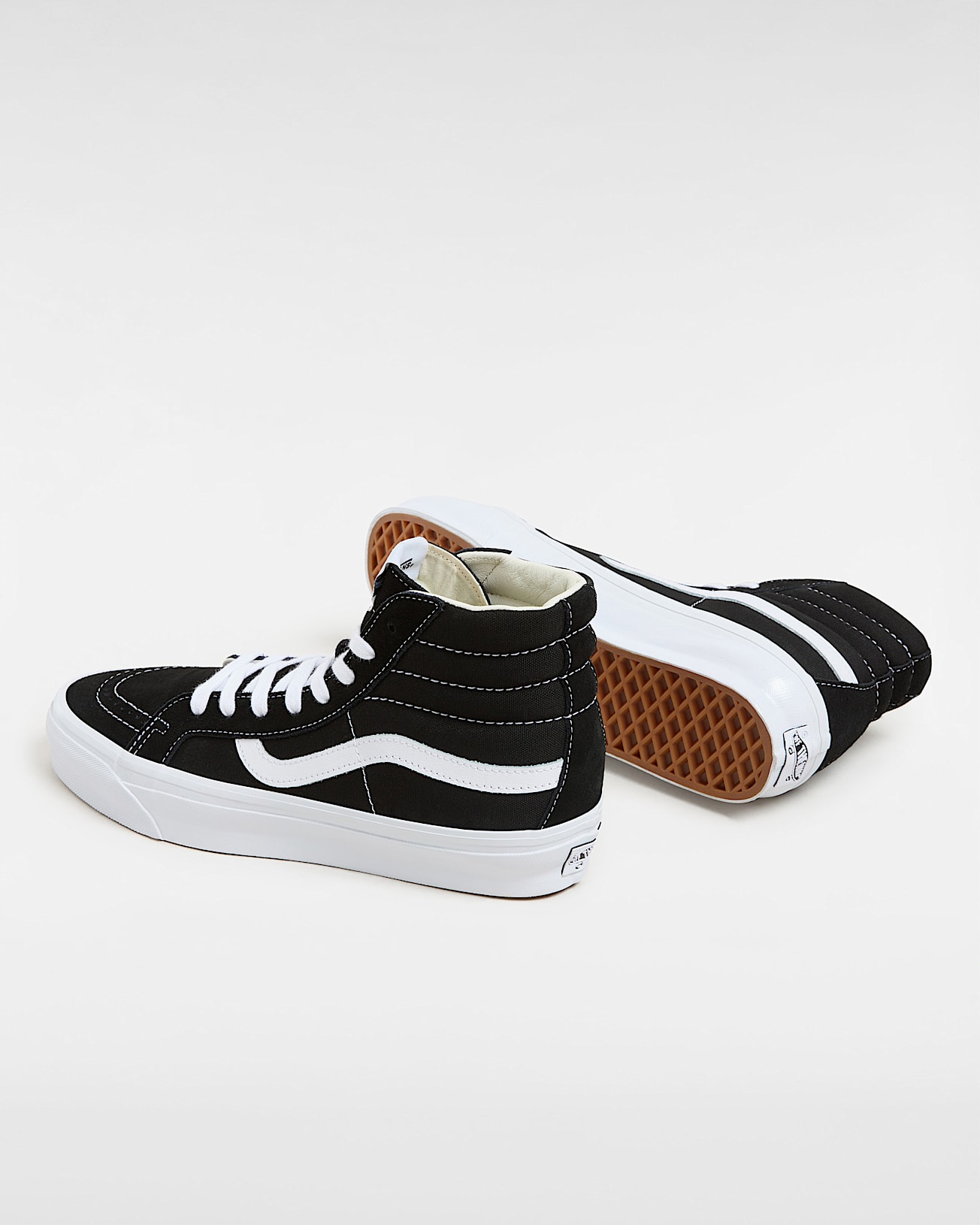 Tnis Premium Sk8Hi VANS Preto ALT2