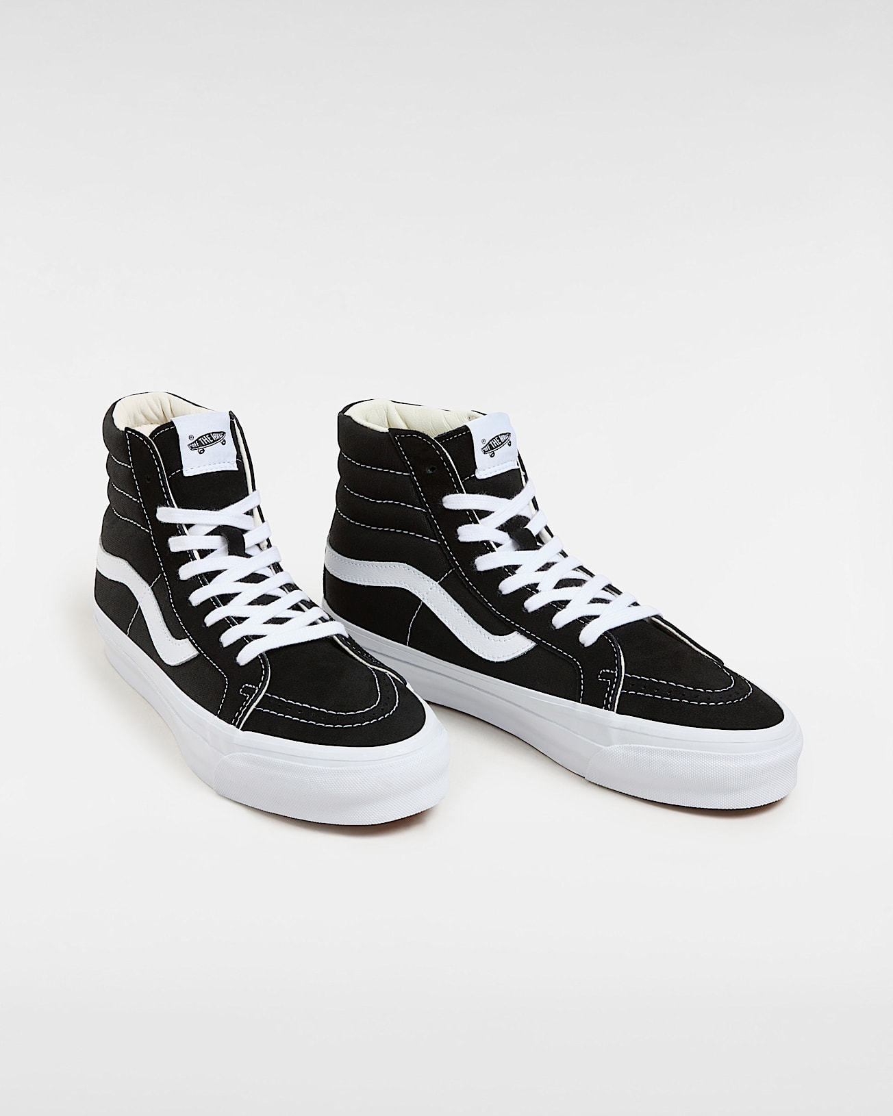 Tnis Premium Sk8Hi VANS Preto ALT1