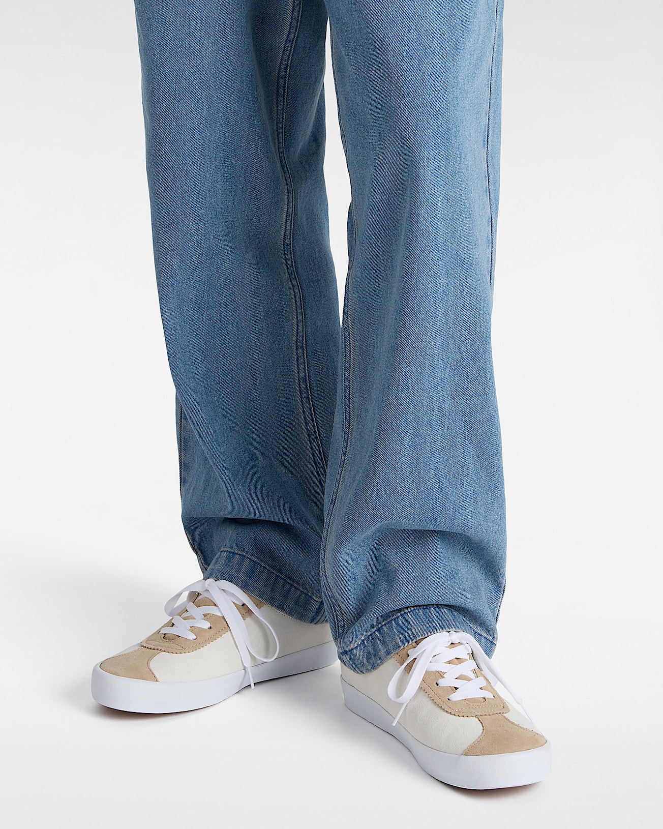 Zapatillas Sport Low de caa baja y ante VANS Beis ALT4