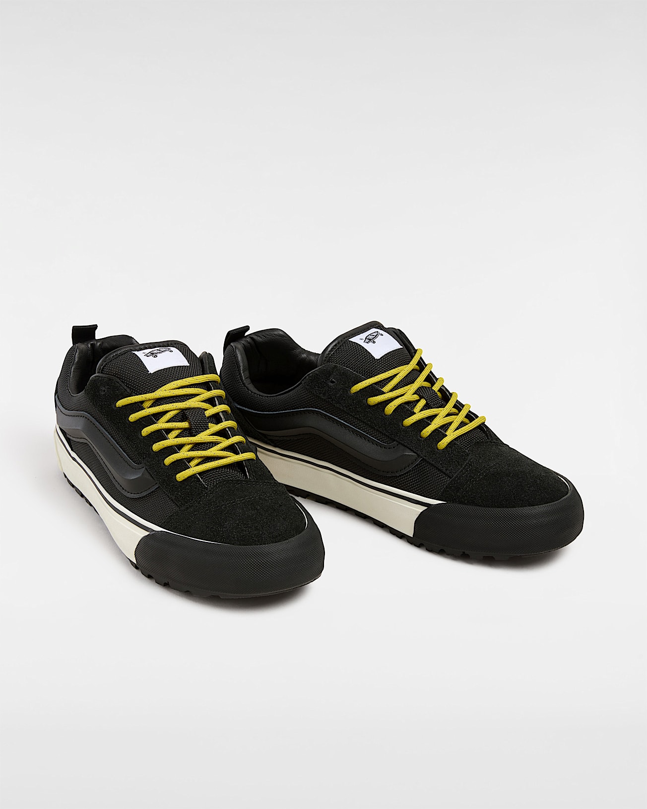 Chaussures Premium Knu Skool MTE1 VANS Noir ALT1