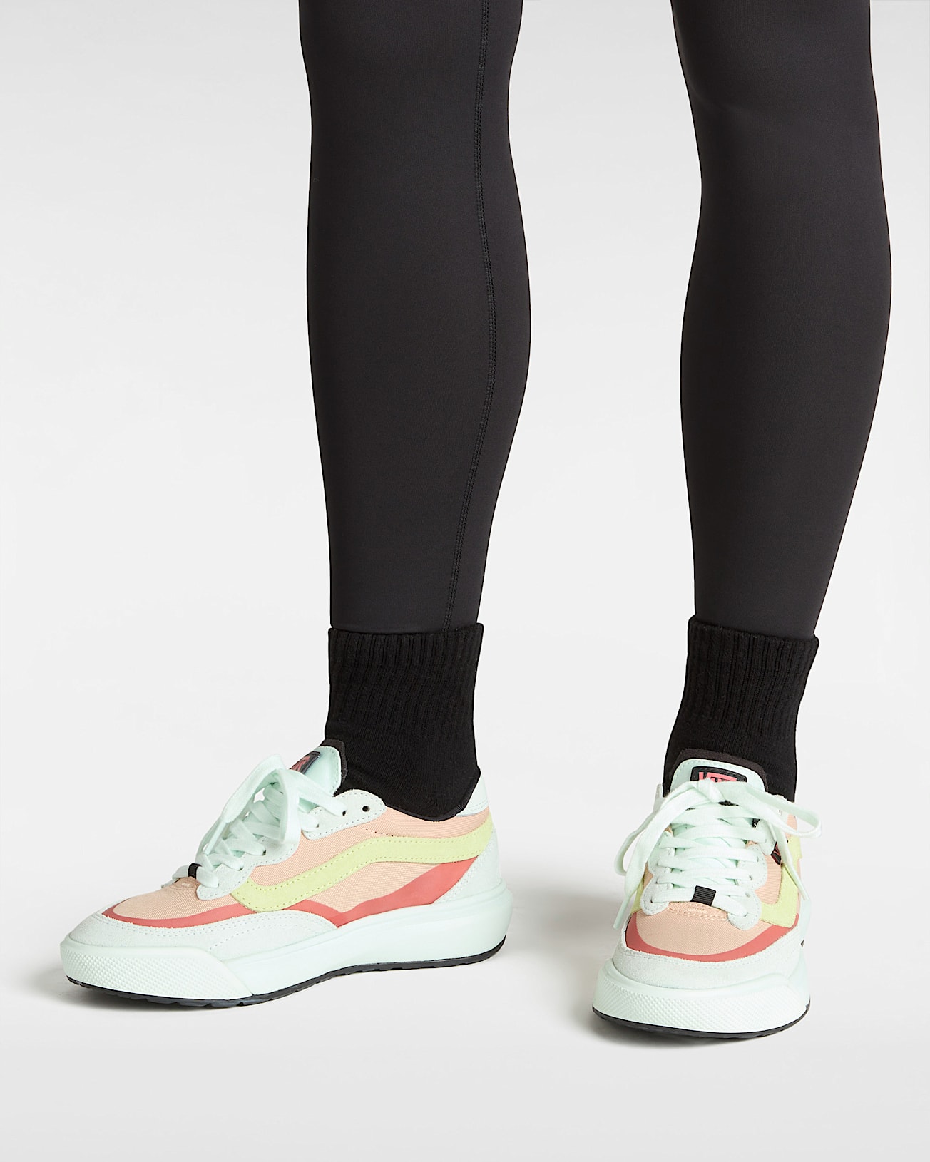 Chaussures en daim MTE UltraRange 20 VANS Vert ALT4