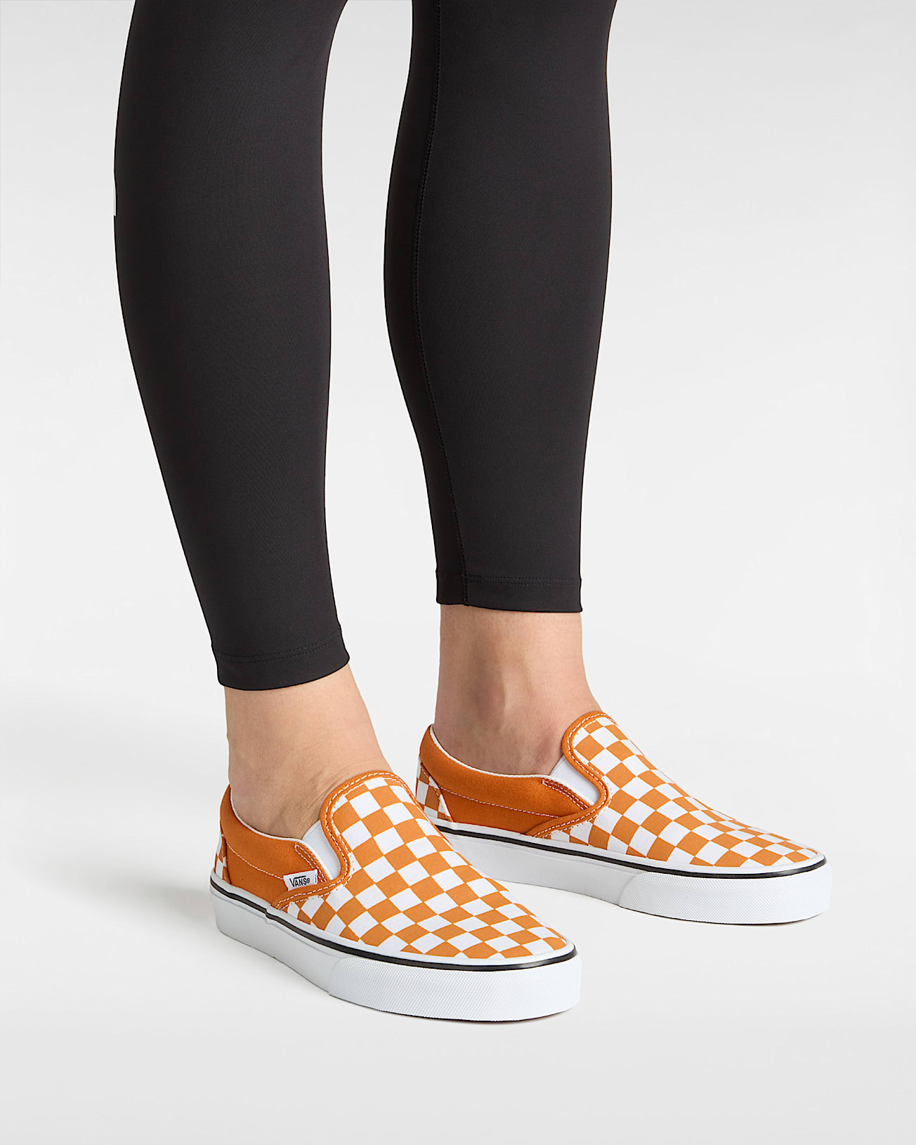Chaussures SlipOn Checkerboard VANS Orange ALT4