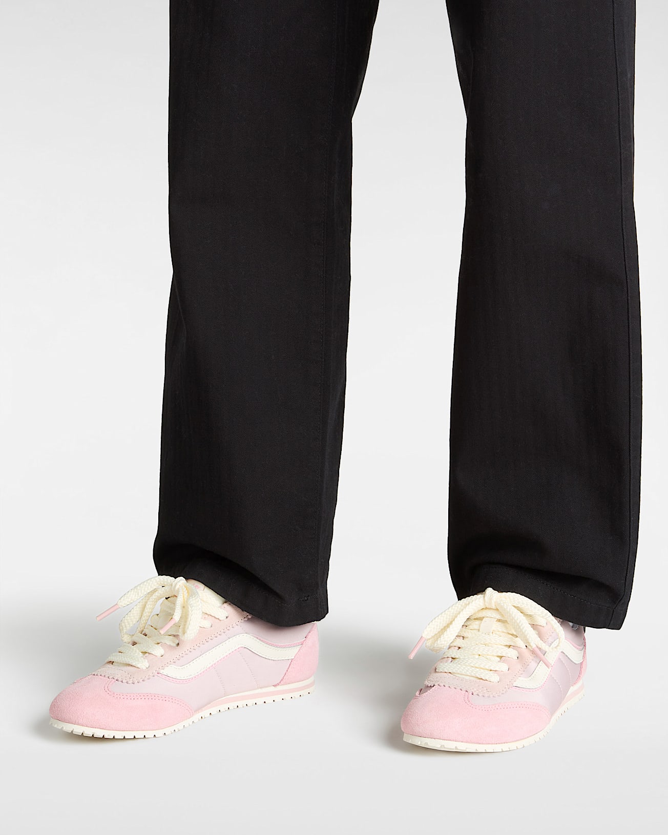 Chaussures Super Lowpro VANS Rose ALT4