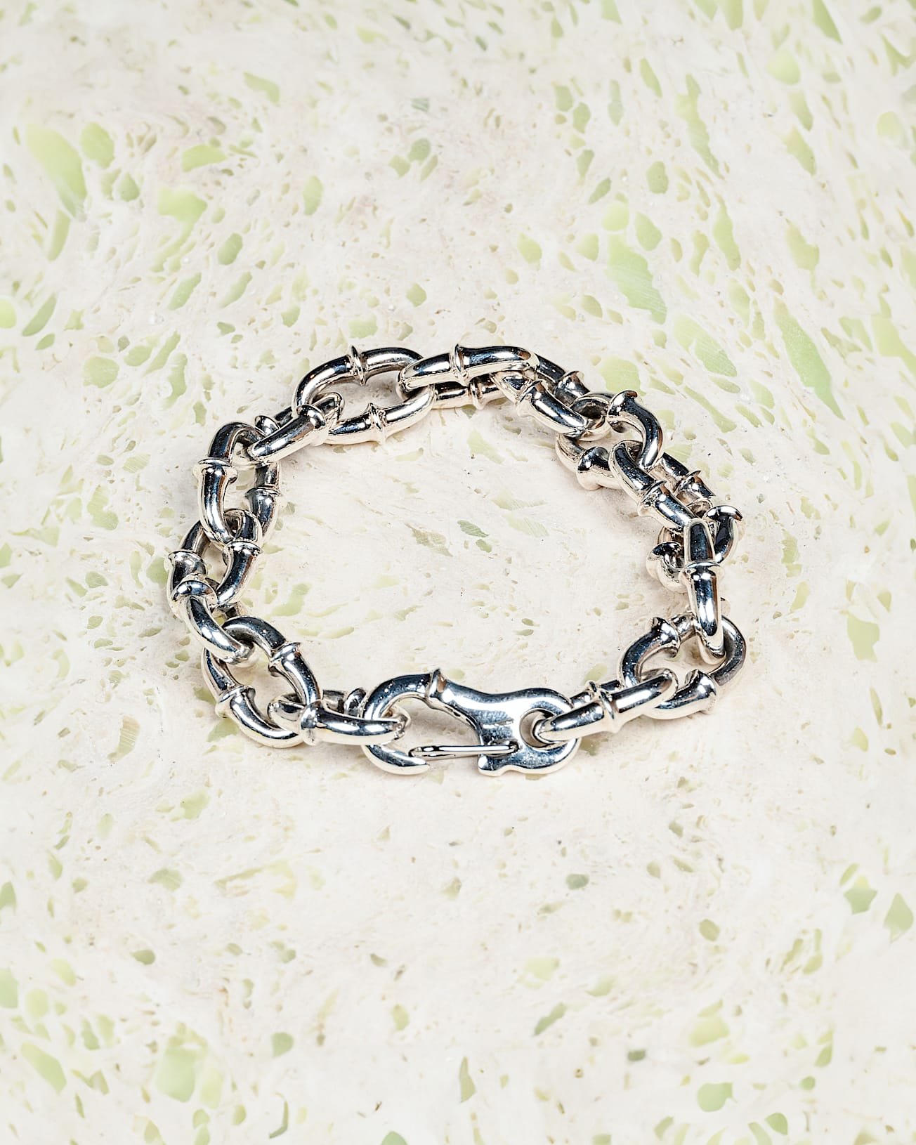 The Frog Lock Down Bracelet in Grey| Vans UK
