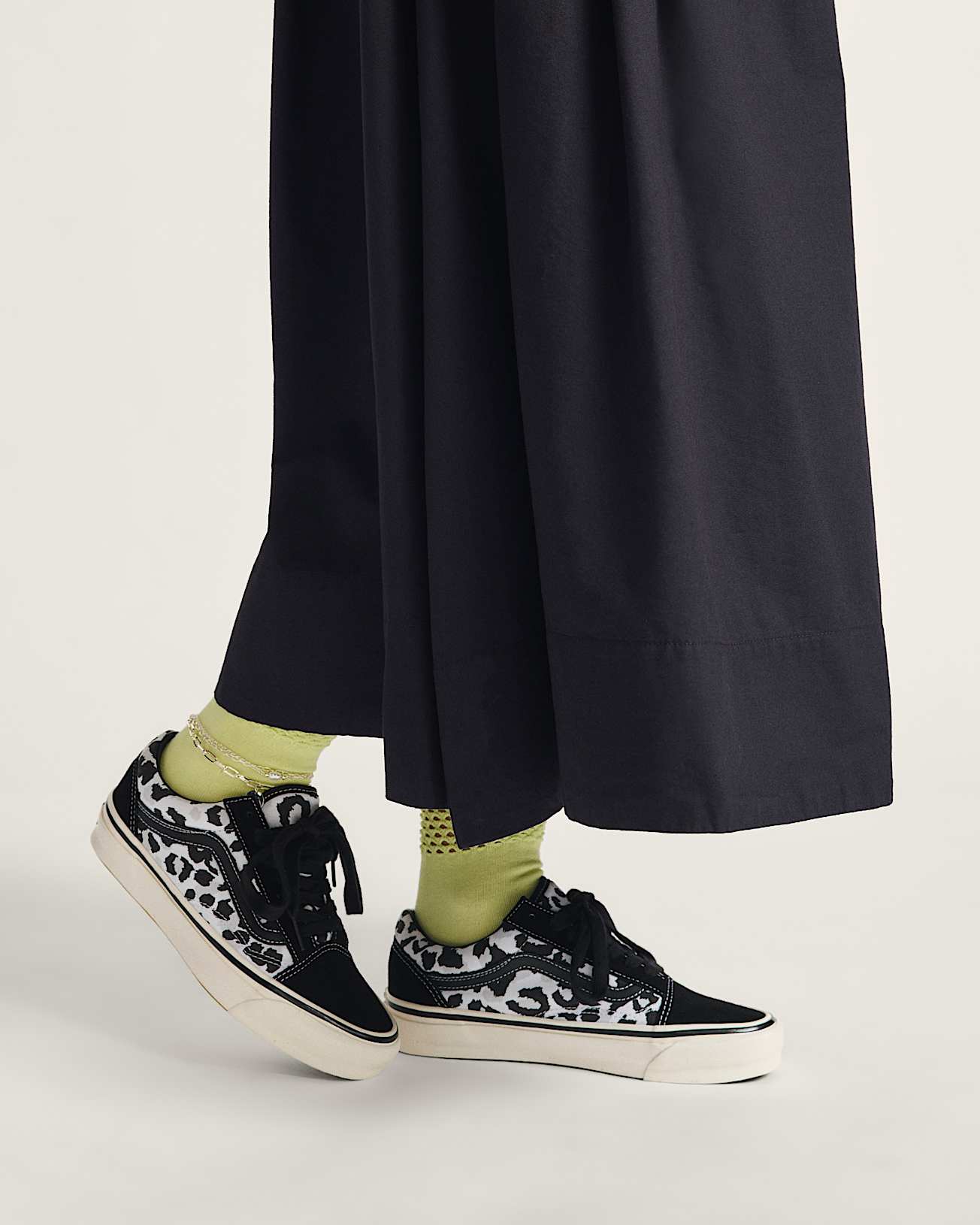 Chaussures Premium Old Skool VANS Noir ALT1