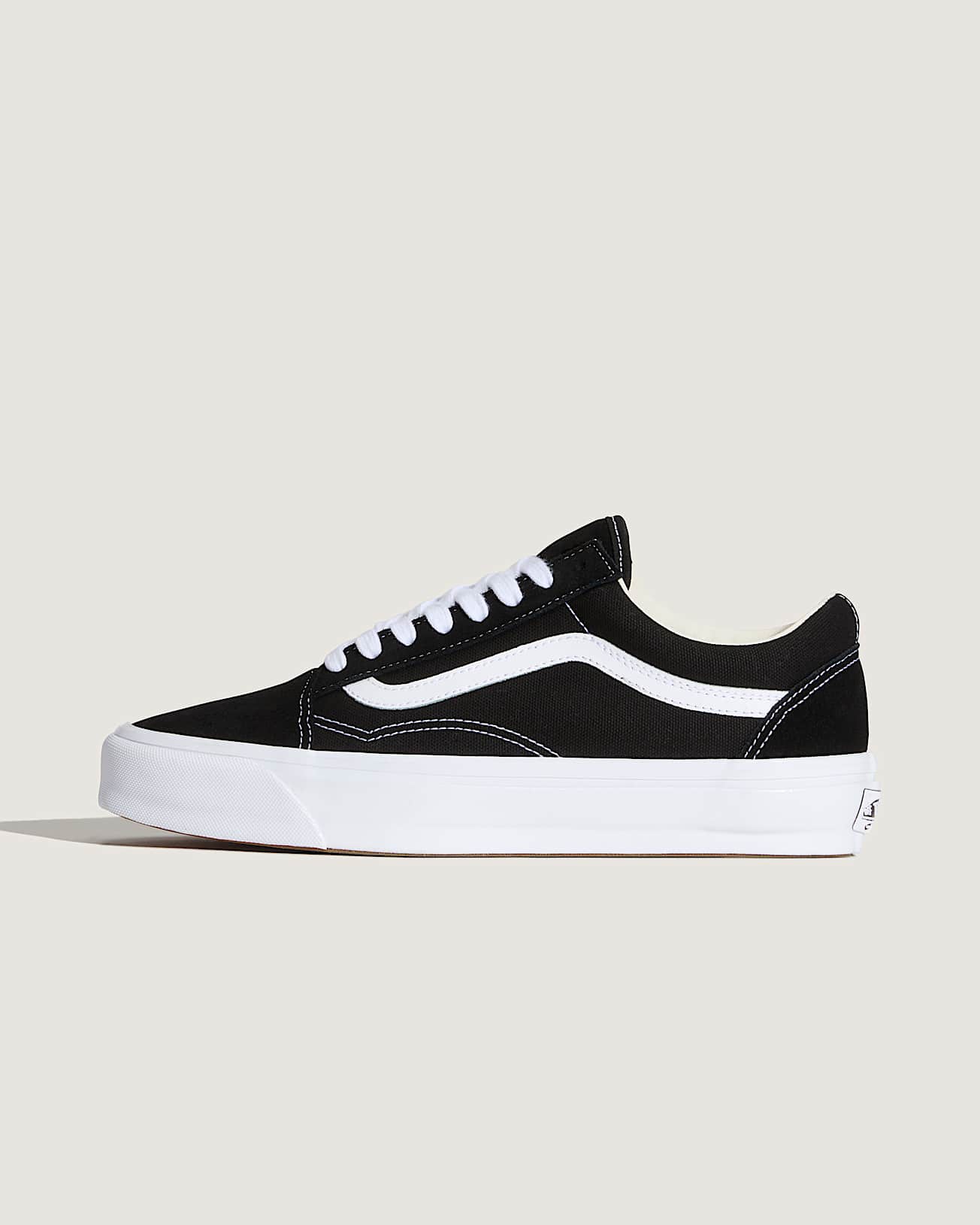 Chaussures Premium Old Skool 36 VANS Noir HERO