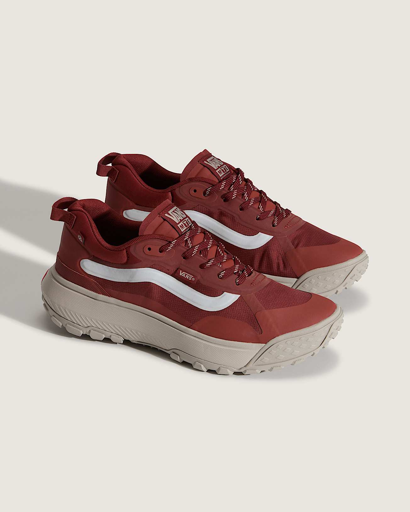 Crosspath Shoes VANS Red ALT1