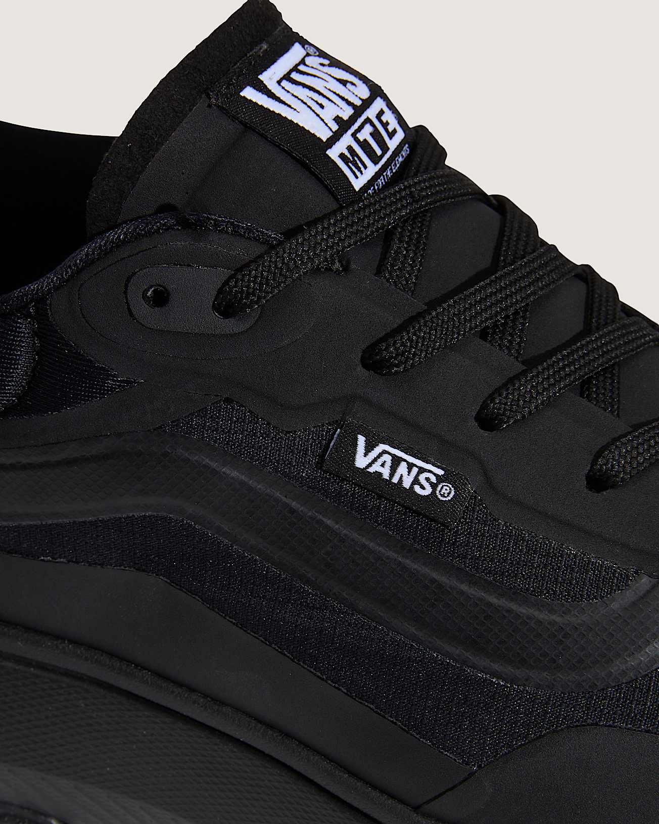 MTE Crosspath Shoes VANS Black ALT9