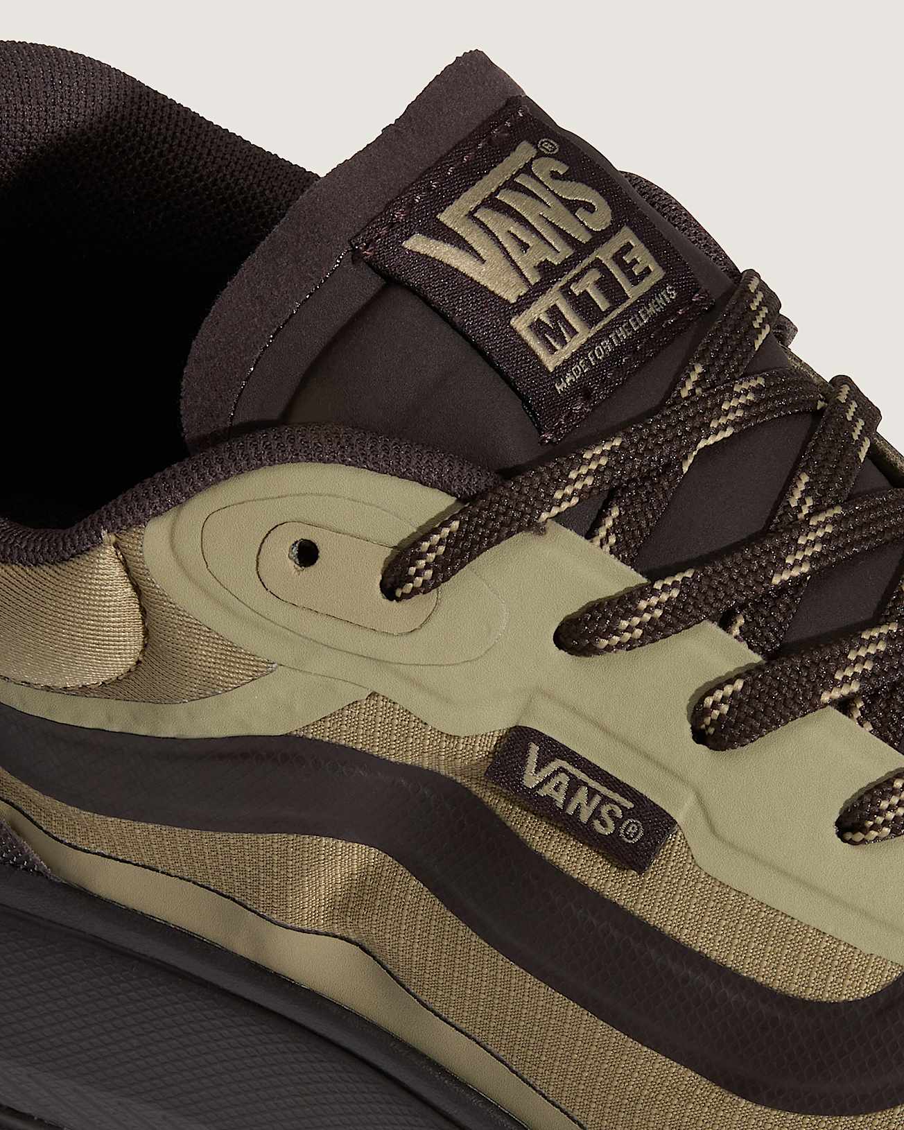 Crosspath Shoes VANS Brown ALT9