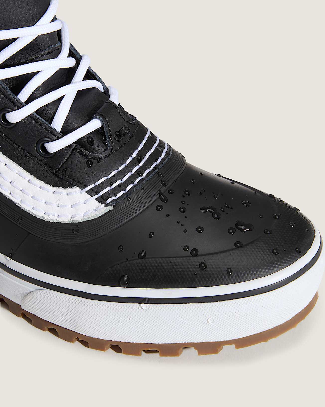 Standard Mid Waterproof Boot VANS Schwarz ALT7