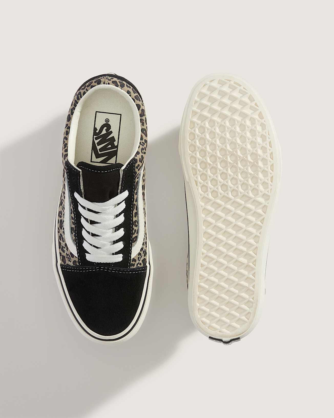 Old Skool Shoes VANS Black ALT2