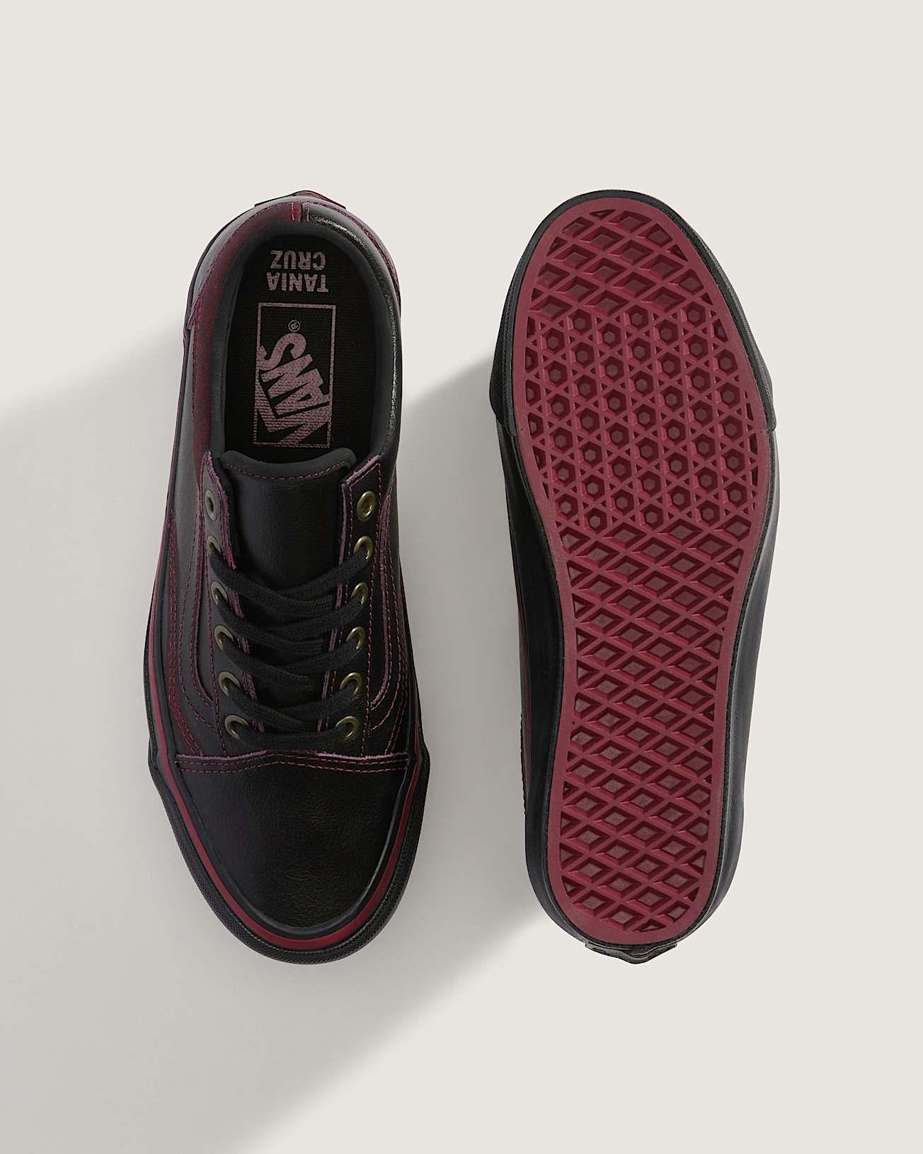 Chaussures Premium Old Skool Tania VANS Rouge ALT2