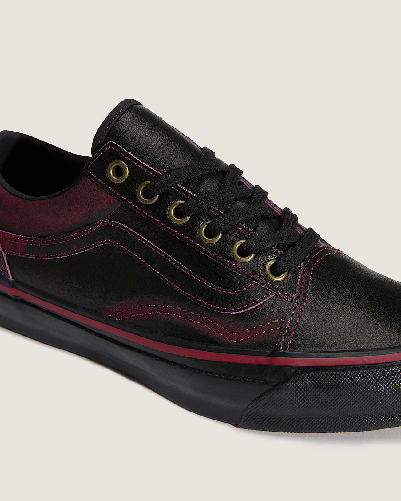 Chaussures Premium Old Skool Tania VANS Rouge ALT6
