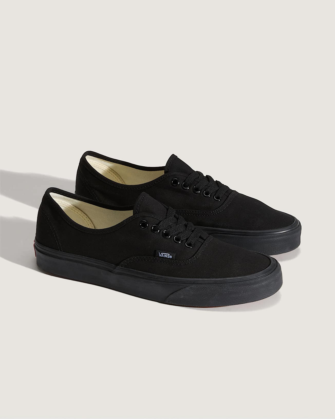 Authentic Shoes VANS Black ALT1