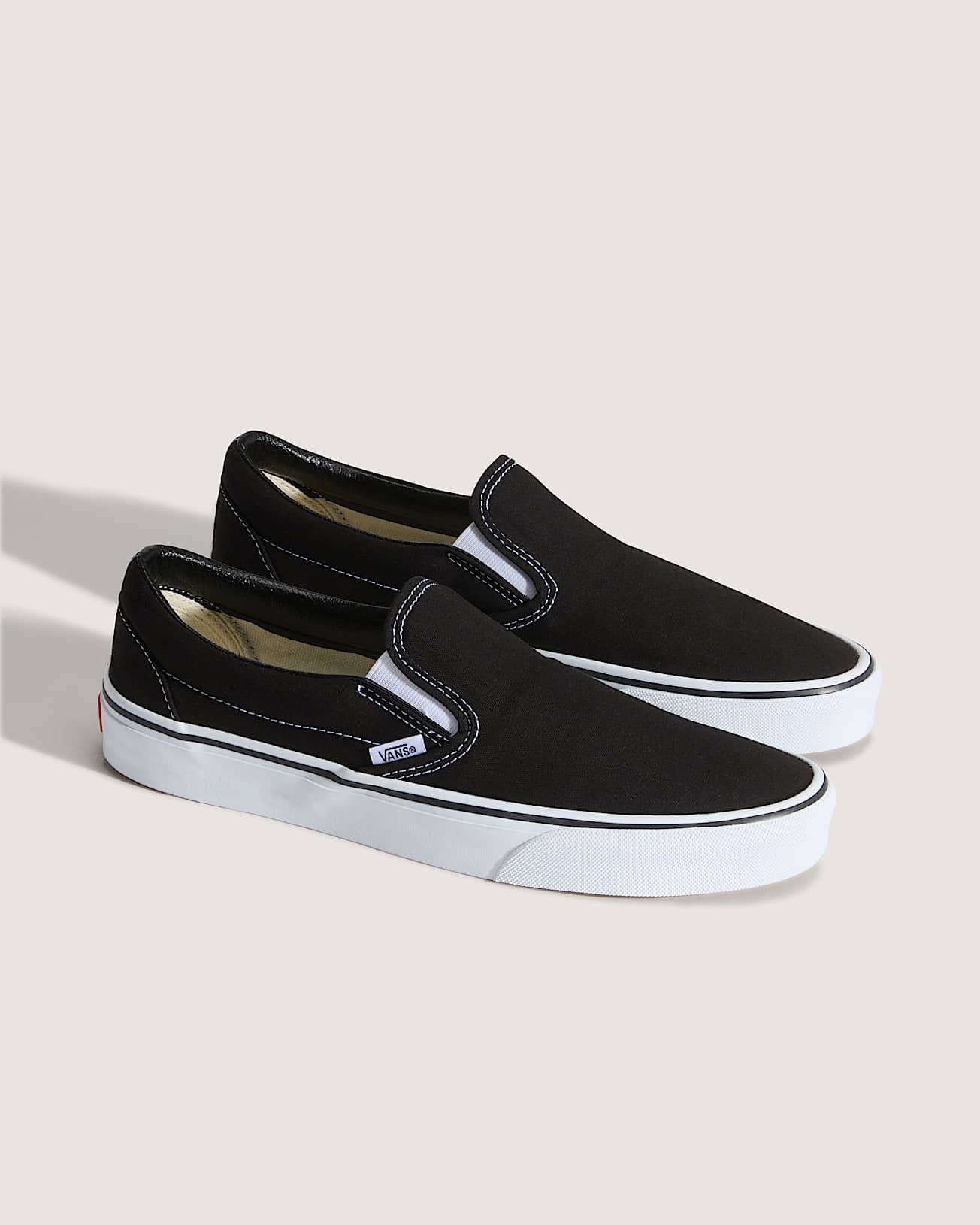 Chaussures Classic SlipOn VANS Noir ALT1