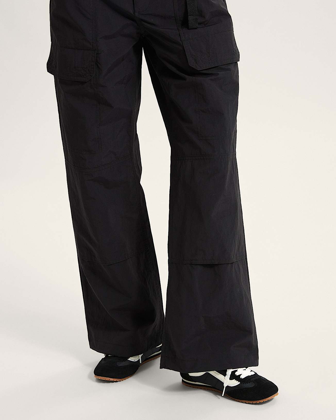 Super Lowpro Shoes VANS Black ALT4