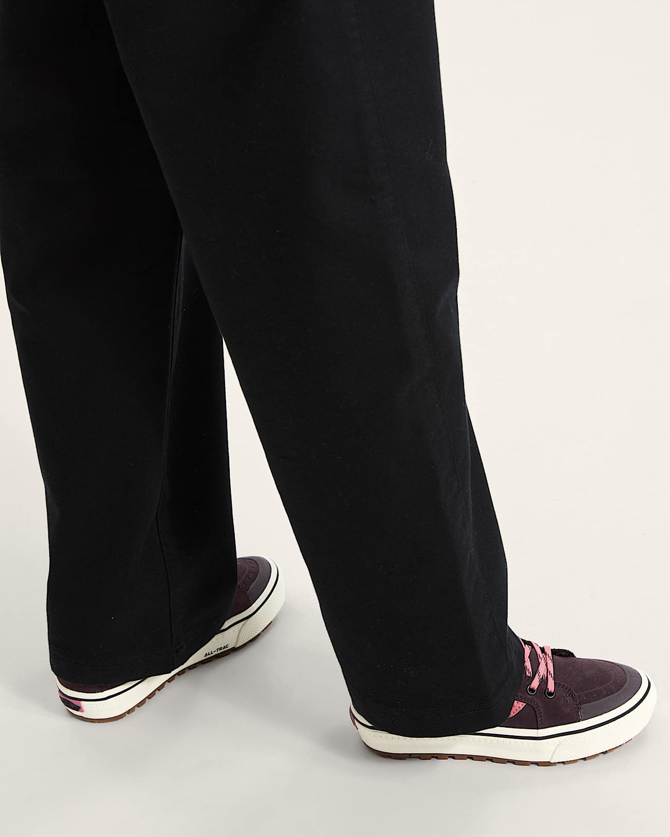 Sk8-Hi Waterproof Insulated Shoes - 5