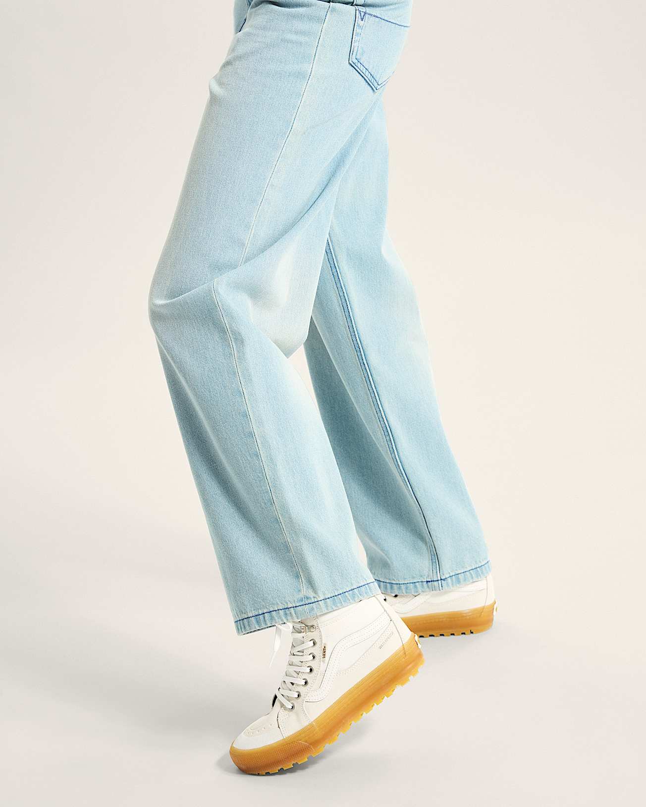 Sk8Hi Waterproof Insulated Schuhe VANS Wei ALT4