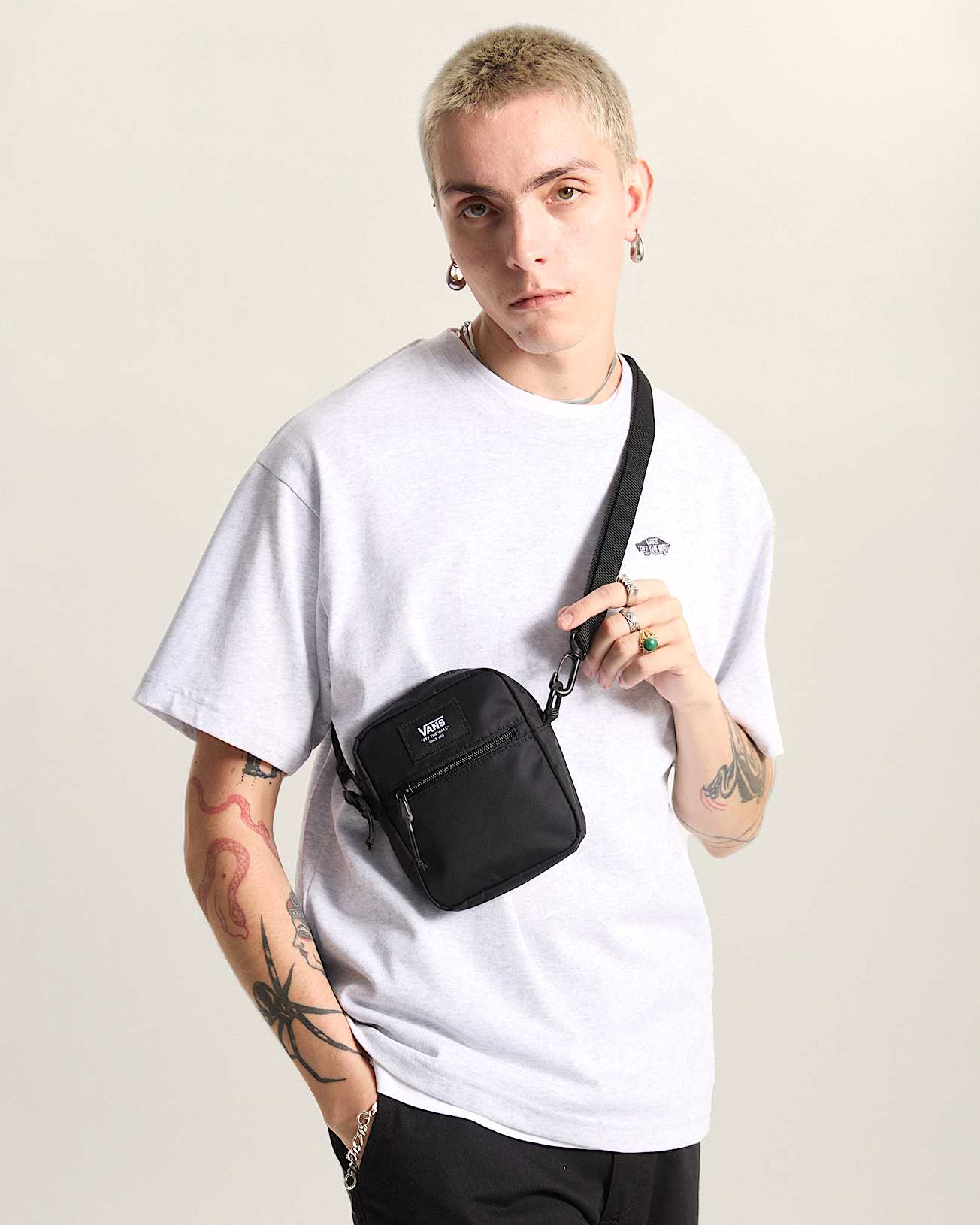 Bail Crossbody Bag VANS Black ALT4