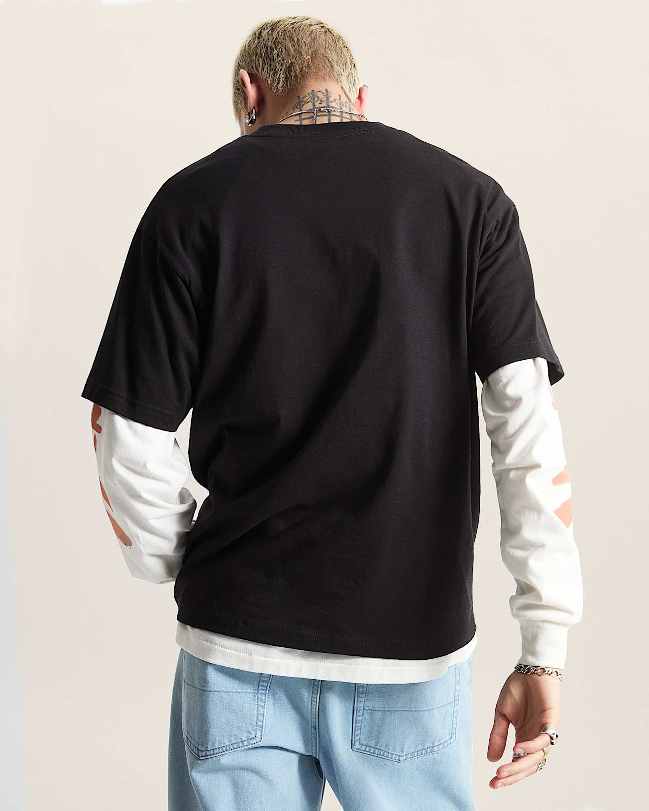 Happy Spike TShirt VANS Schwarz ALT3