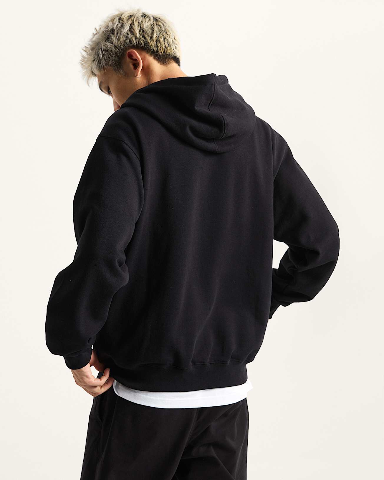 Left Chest II Logo Hoodie VANS Schwarz ALT3