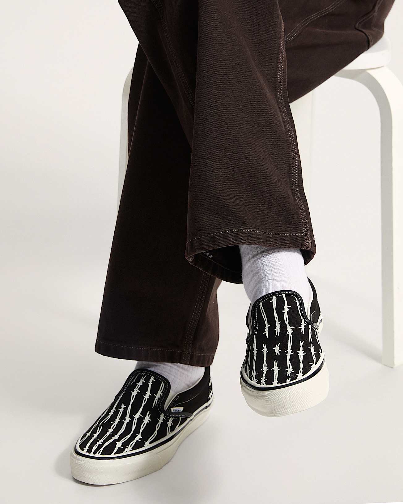 Premium SlipOn 98 Schoenen VANS Zwart ALT4