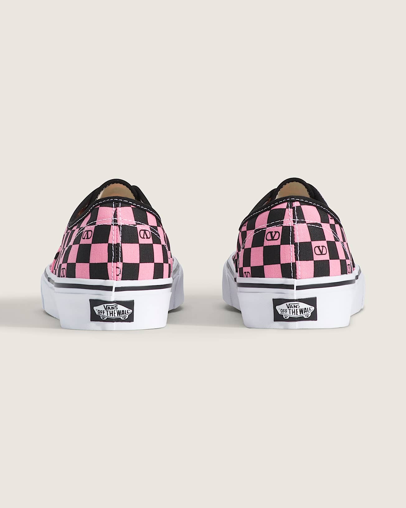 Valentino Garavani en Vans Authentic Checkerboard VANS Roze ALT4