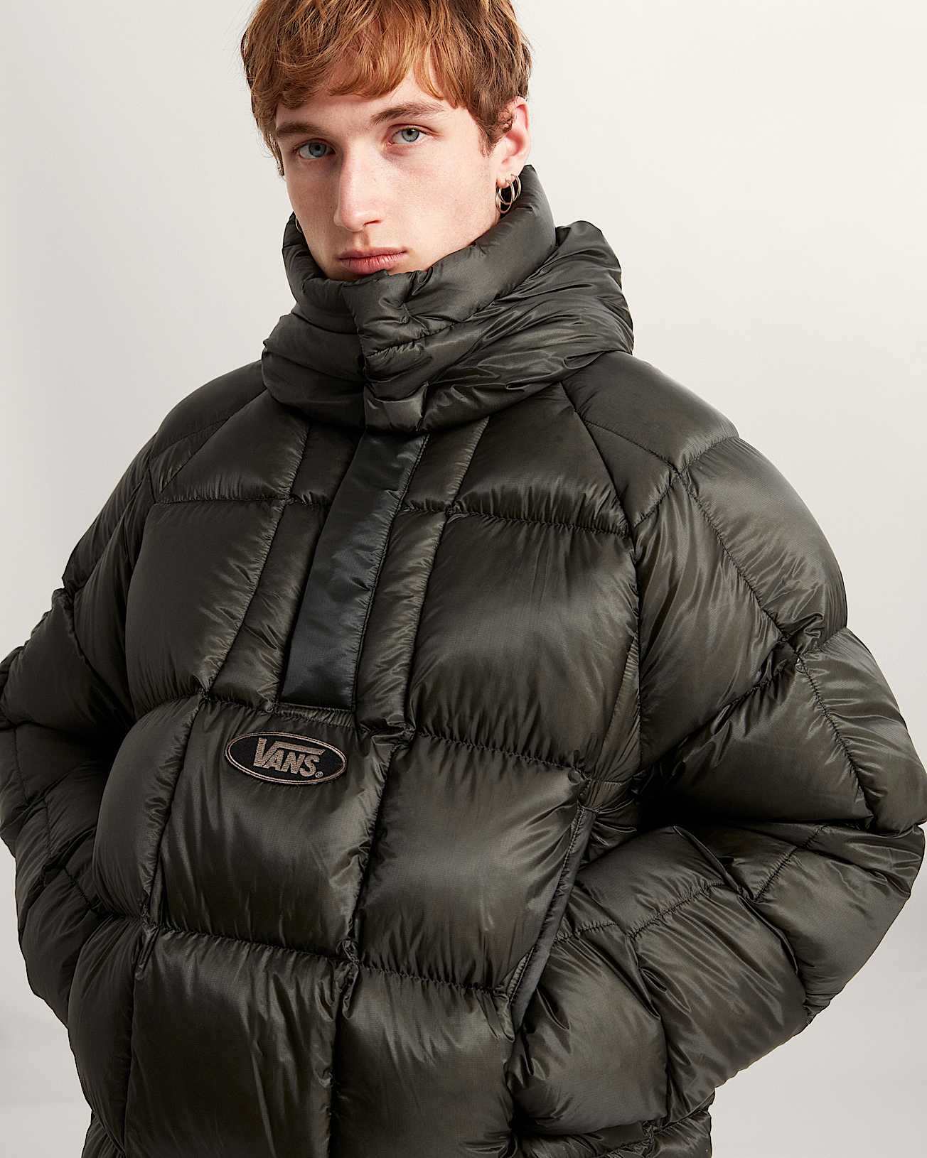 Act Of Disagreement Pufferjacke VANS Grau ALT6