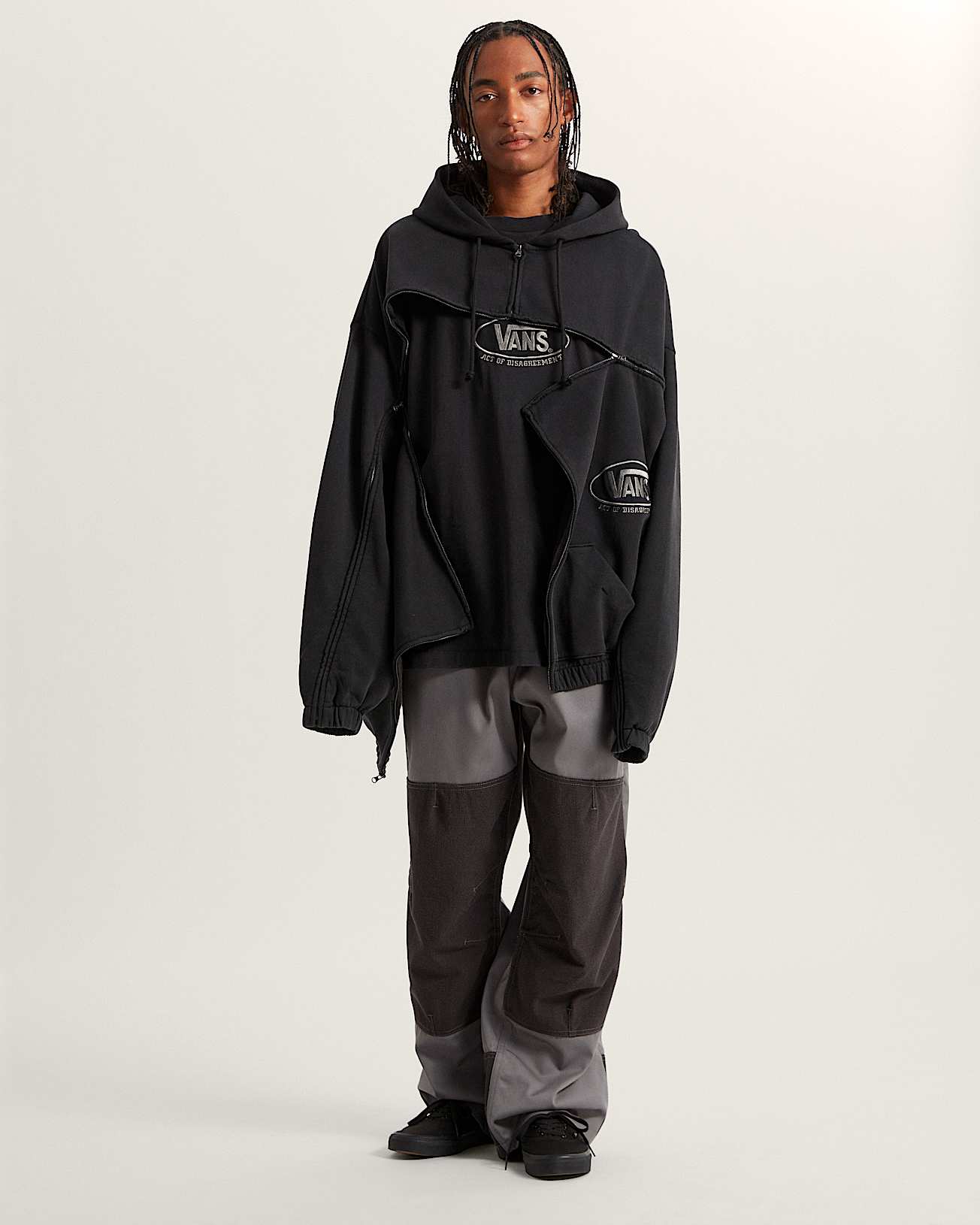 Act Of Disagreement Hoodie mit TReiverschluss VANS Schwarz ALT5