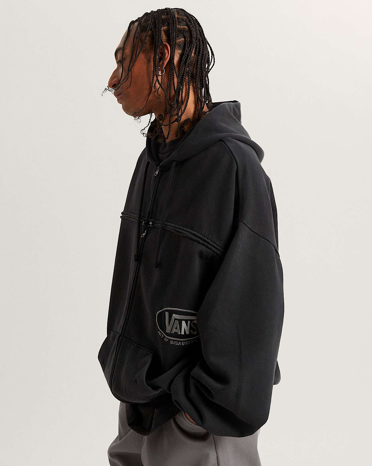 Act Of Disagreement Hoodie mit TReiverschluss VANS Schwarz ALT1