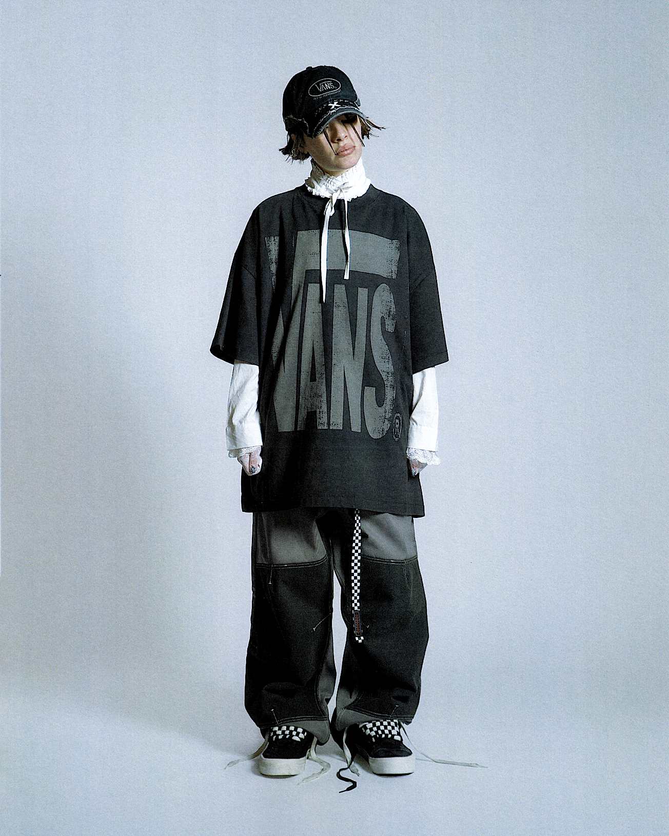 Act Of Disagreement Brushed Logo TShirt VANS Schwarz ALT3