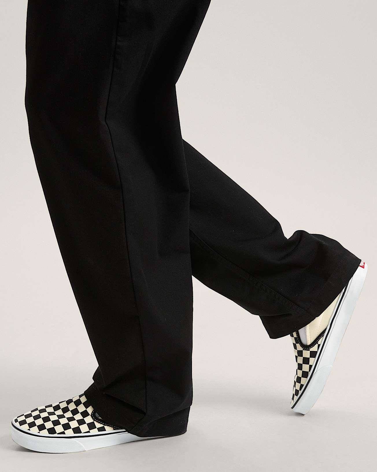 Authentic Chino Loose Hose VANS Schwarz ALT8