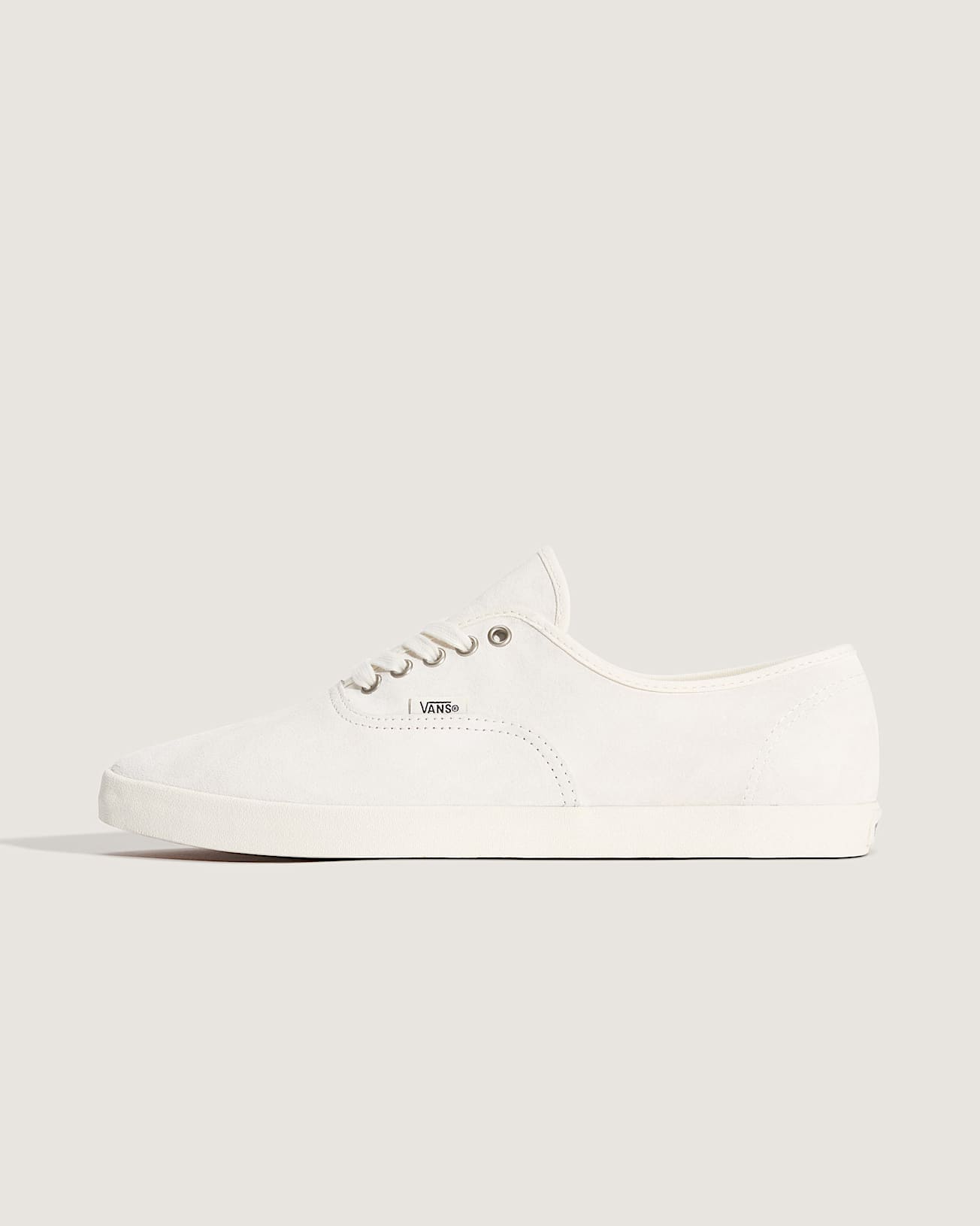 Authentic Almond Shoes VANS White HERO