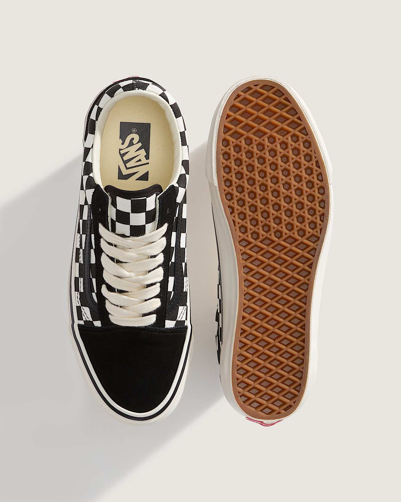 Zapatillas Premium Old Skool VANS Negro ALT2