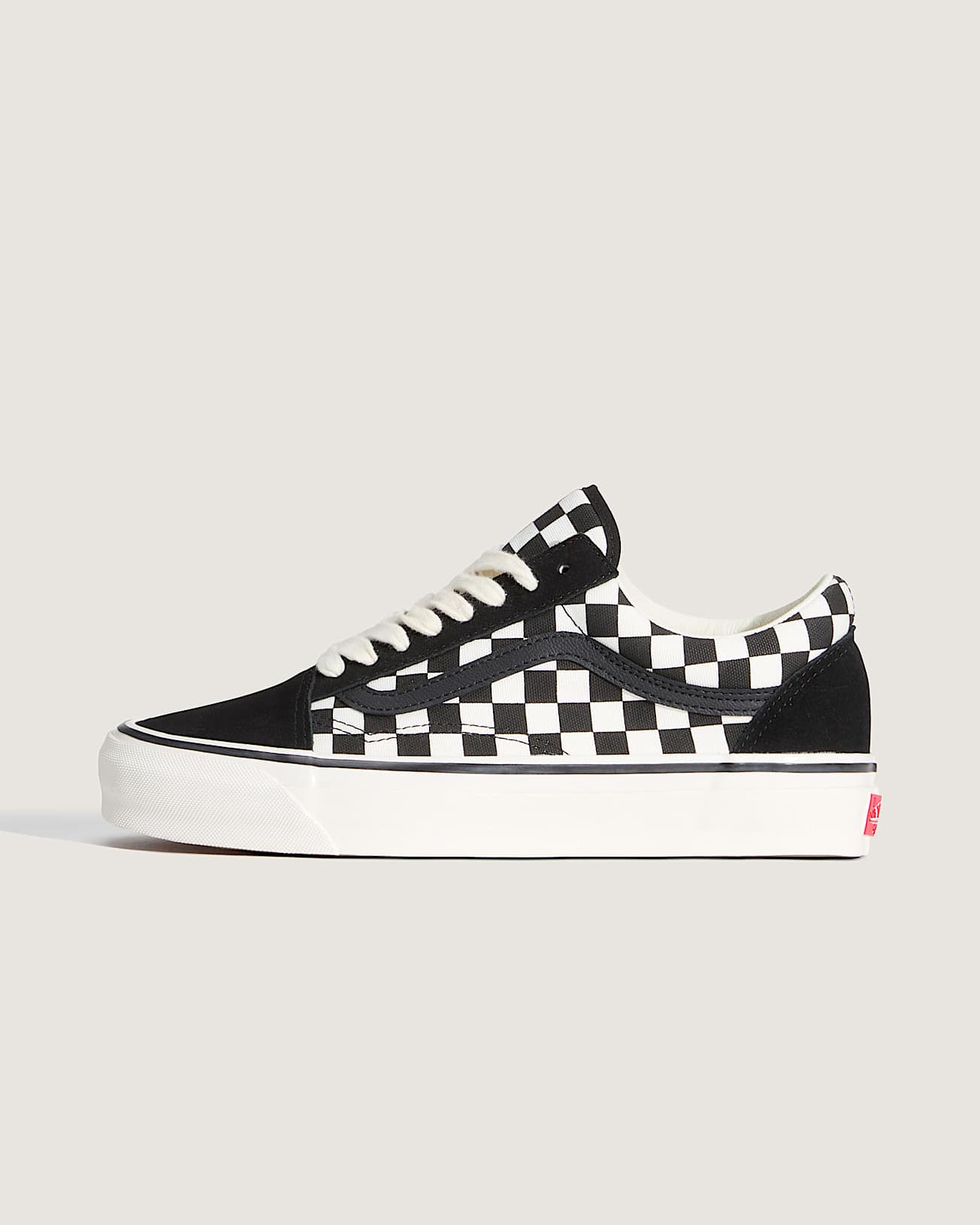 Zapatillas Premium Old Skool VANS Negro HERO